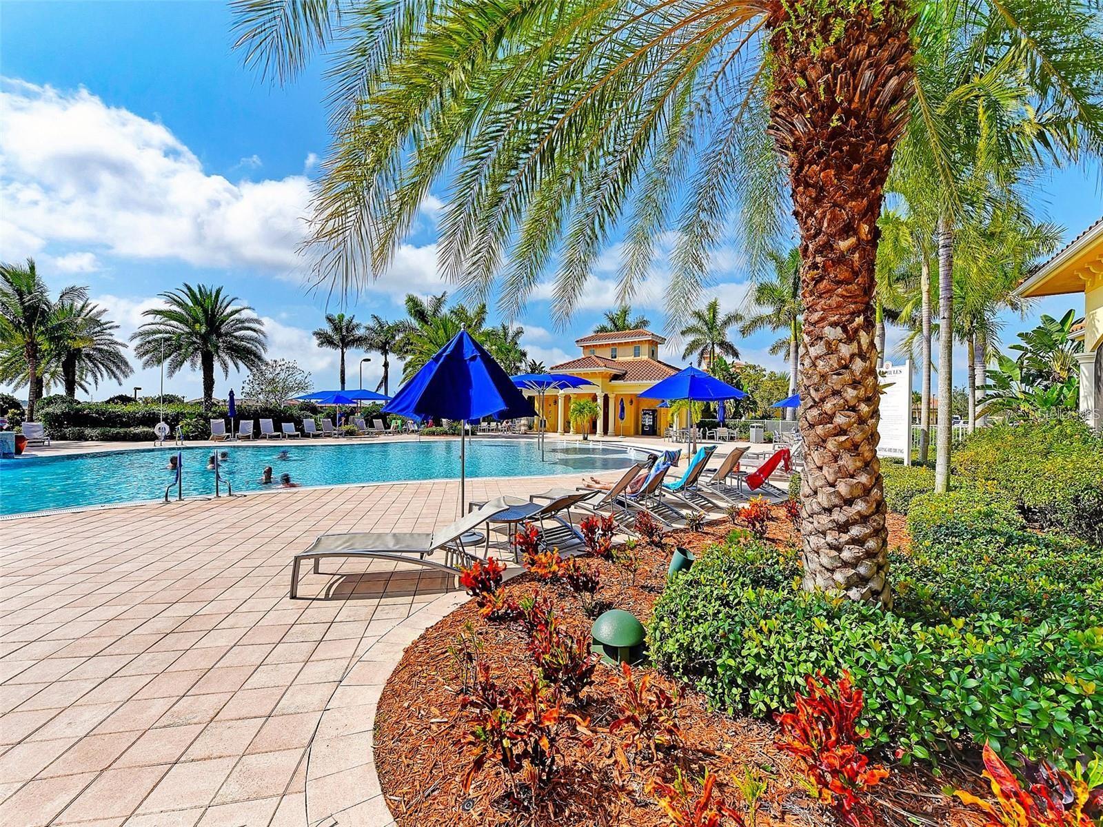 ISLANDWALK - Residential