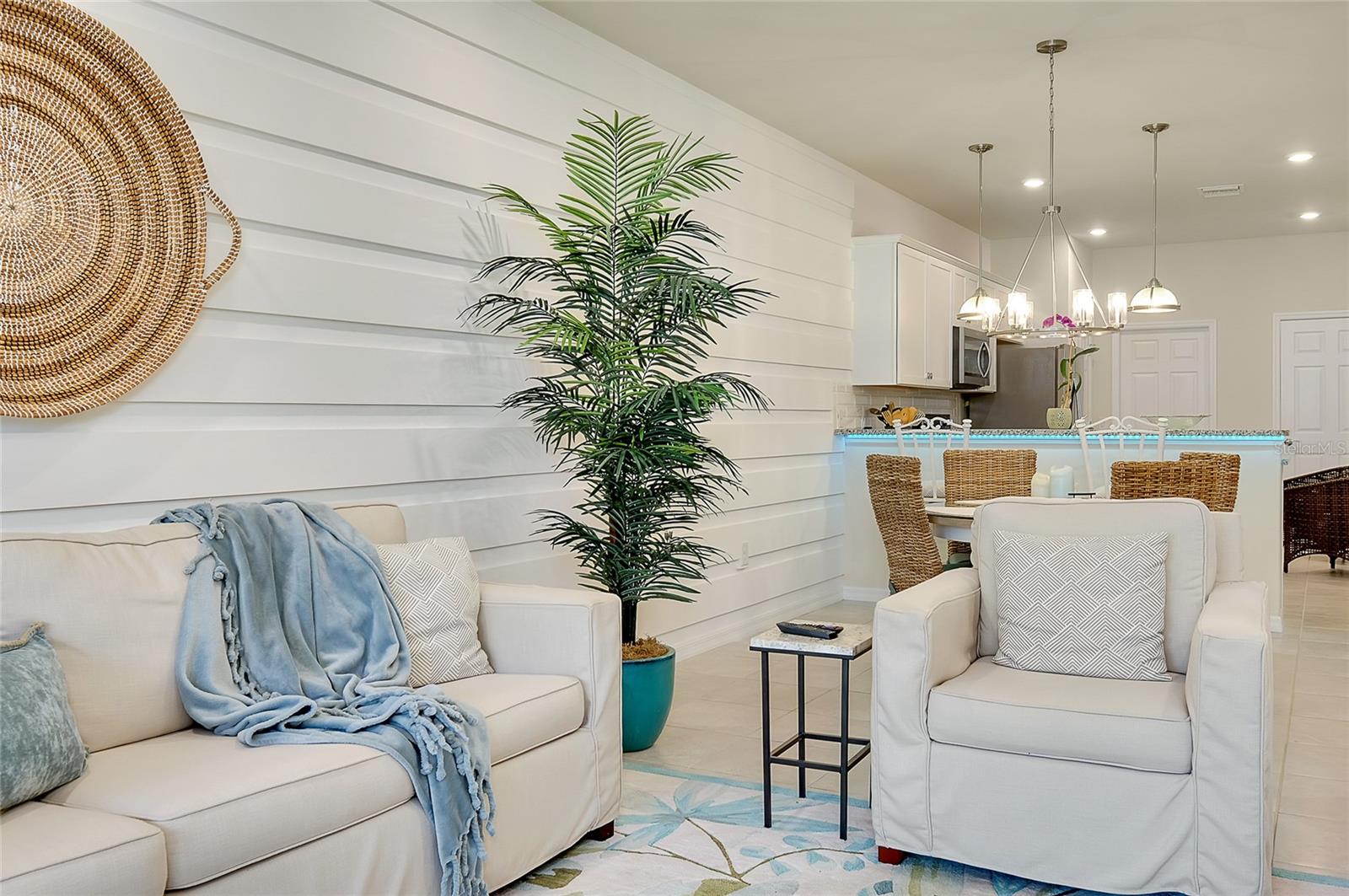 ISLANDWALK - Residential