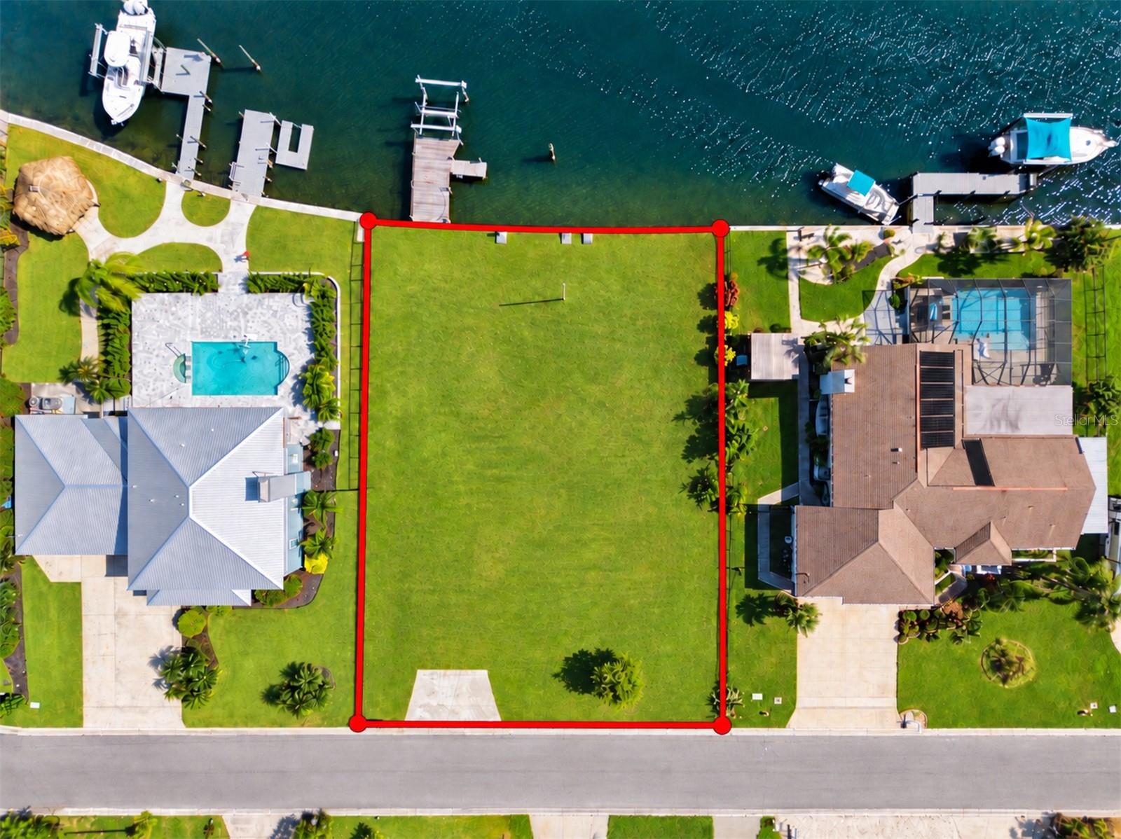 753 GRAN KAYMEN WAY, APOLLO BEACH, FL, 33572 1 753 GRAN KAYMEN WAY