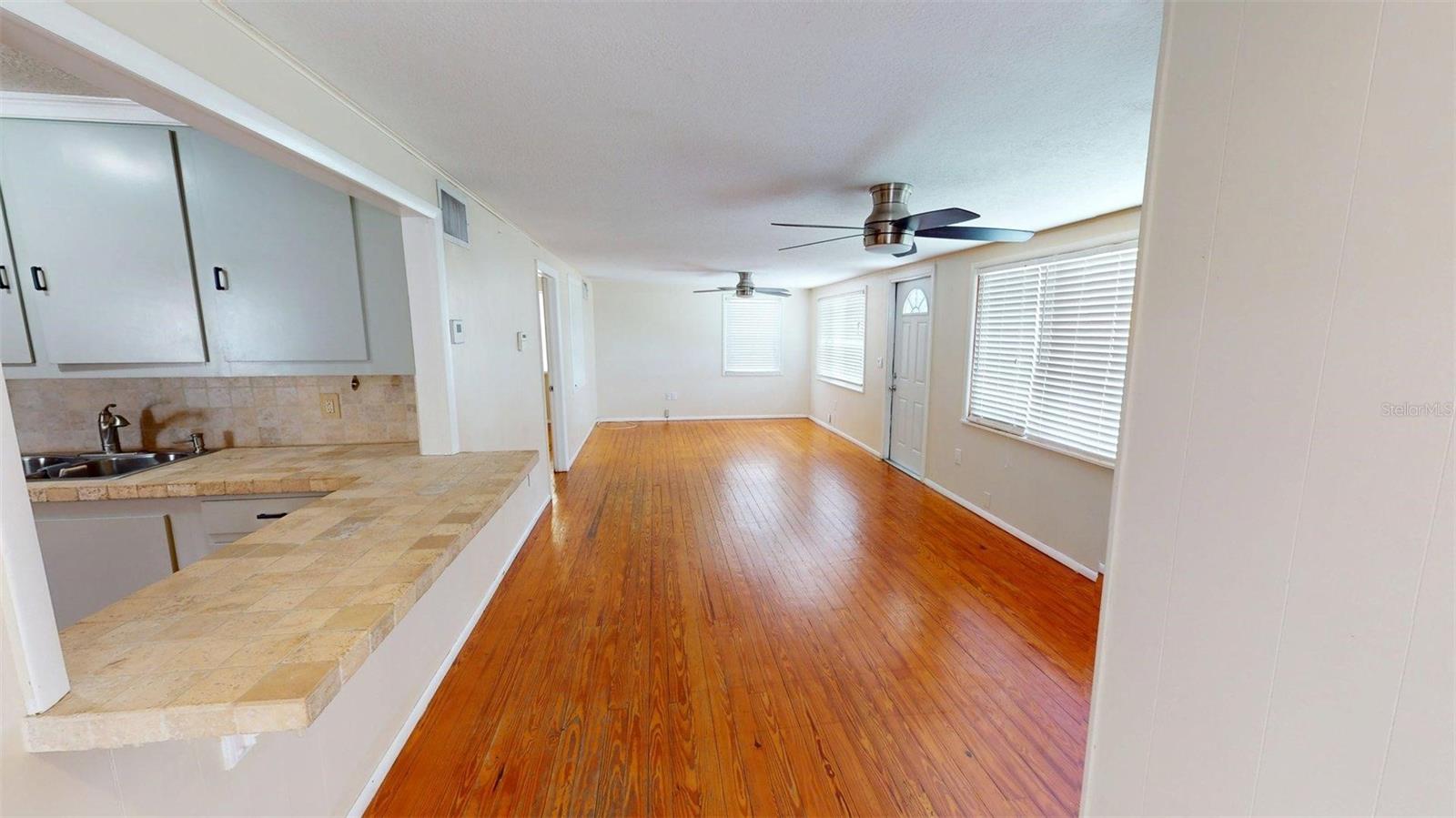 ROYAL HOWARD SUB - Residential