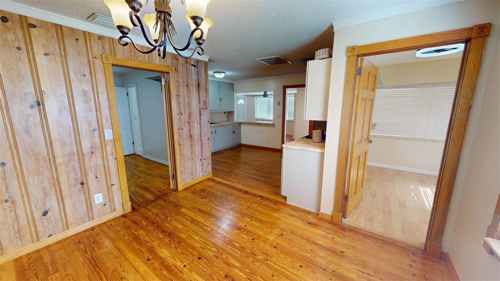 ROYAL HOWARD SUB - Residential