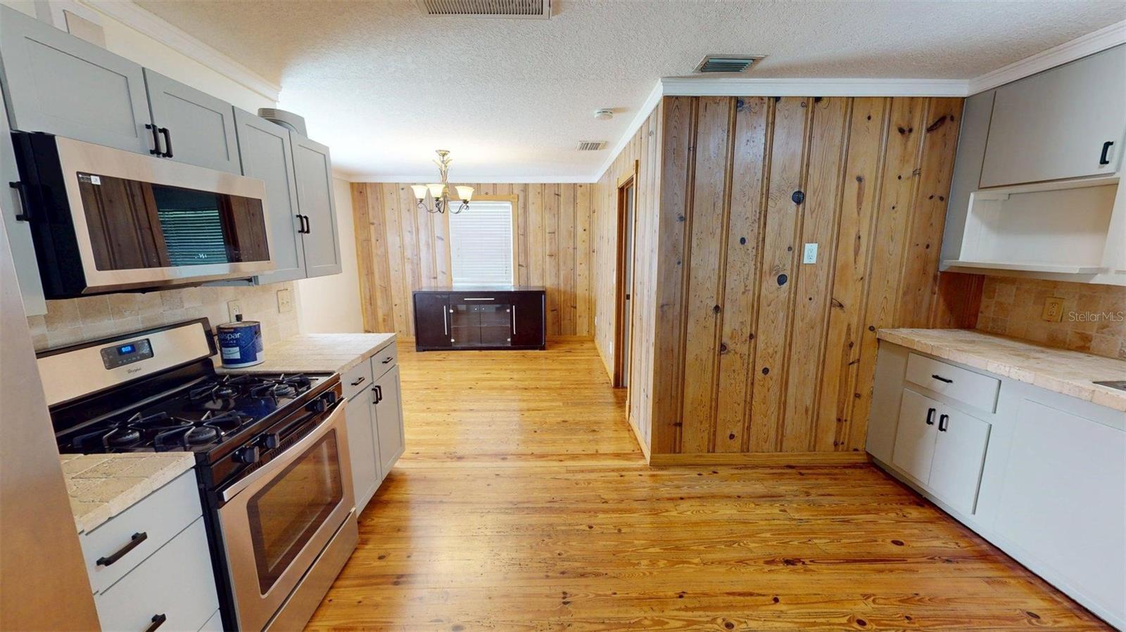 ROYAL HOWARD SUB - Residential