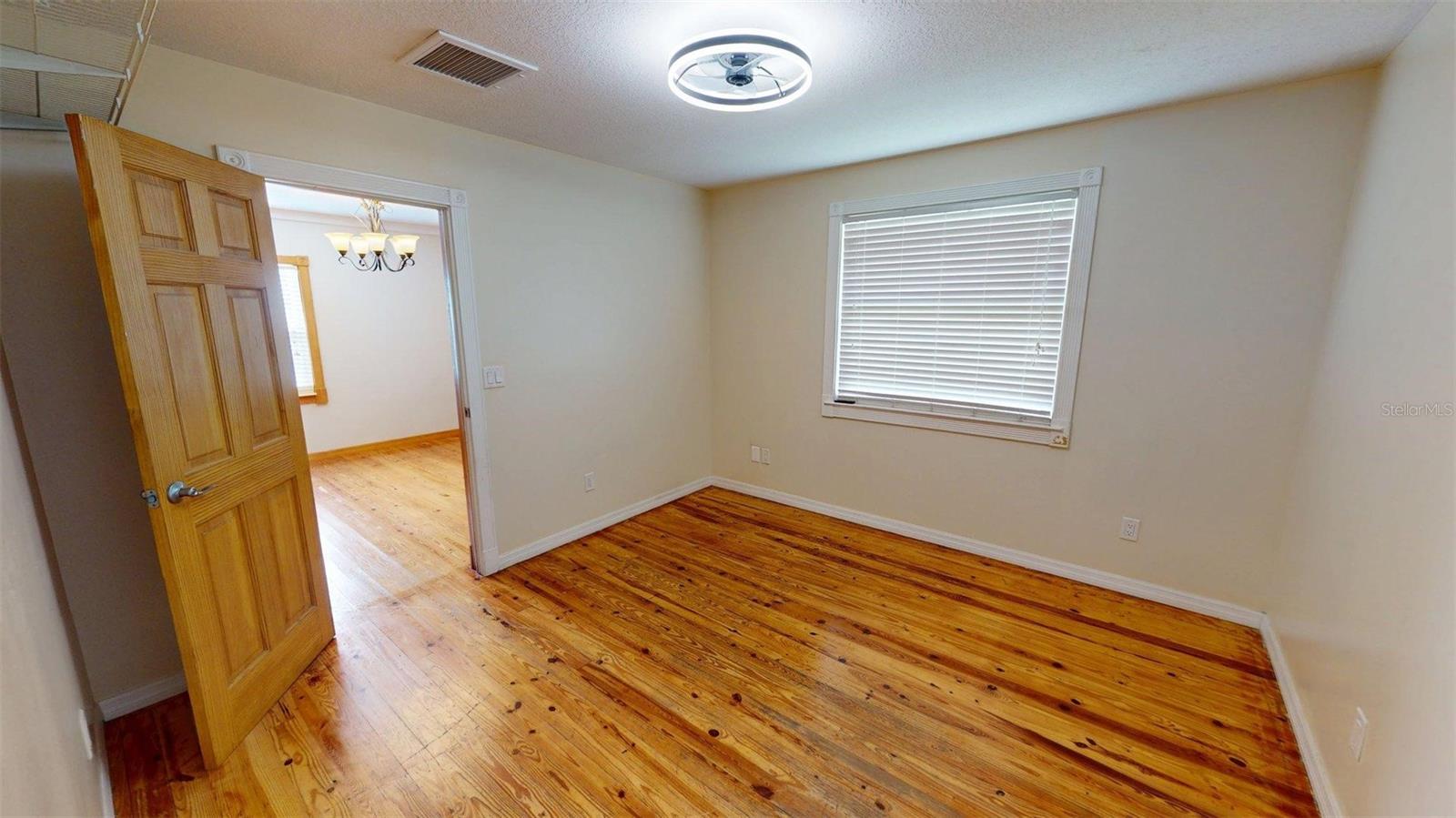 ROYAL HOWARD SUB - Residential