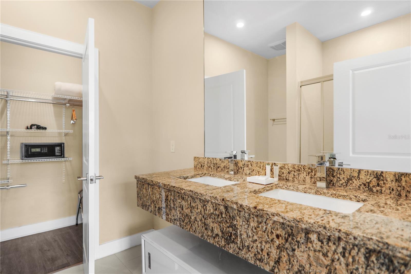 MAGIC VILLAGE - Residential