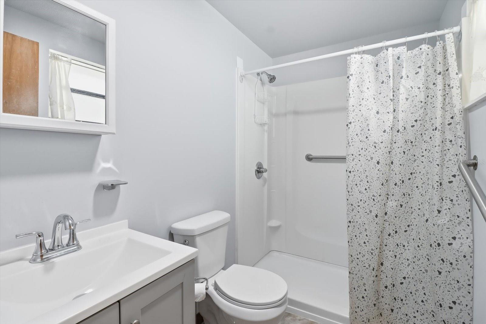 LITTLE LAKE WEIR - Residential