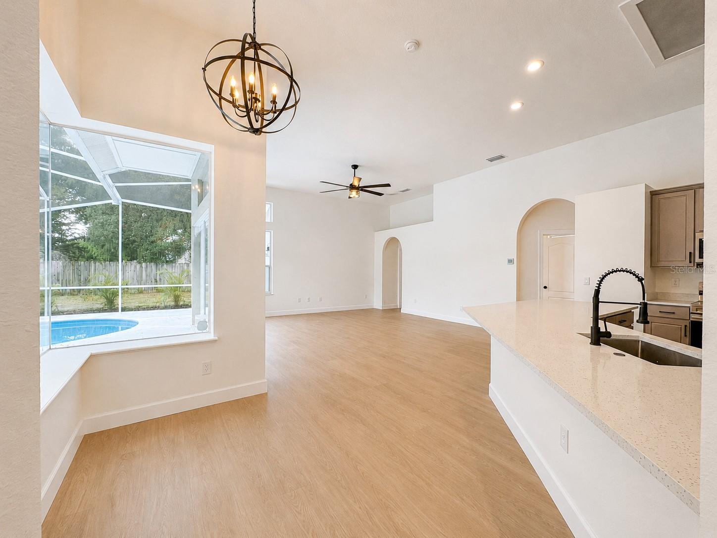 2532 BELLWOOD DRIVE