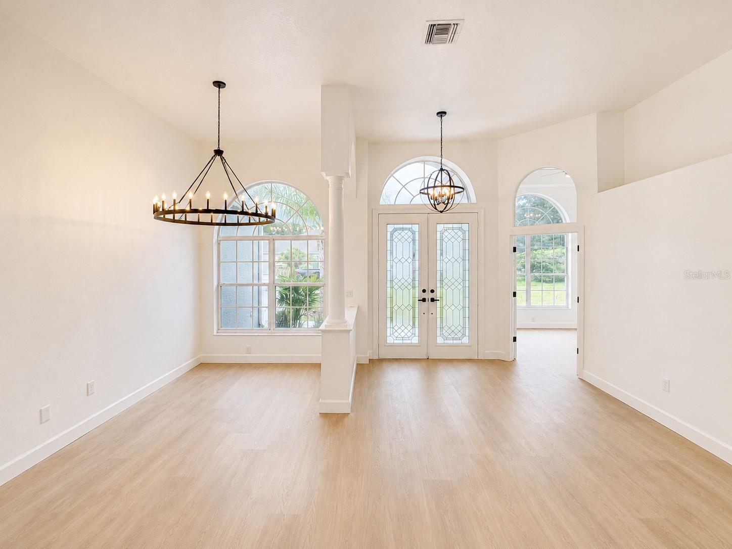 2532 BELLWOOD DRIVE