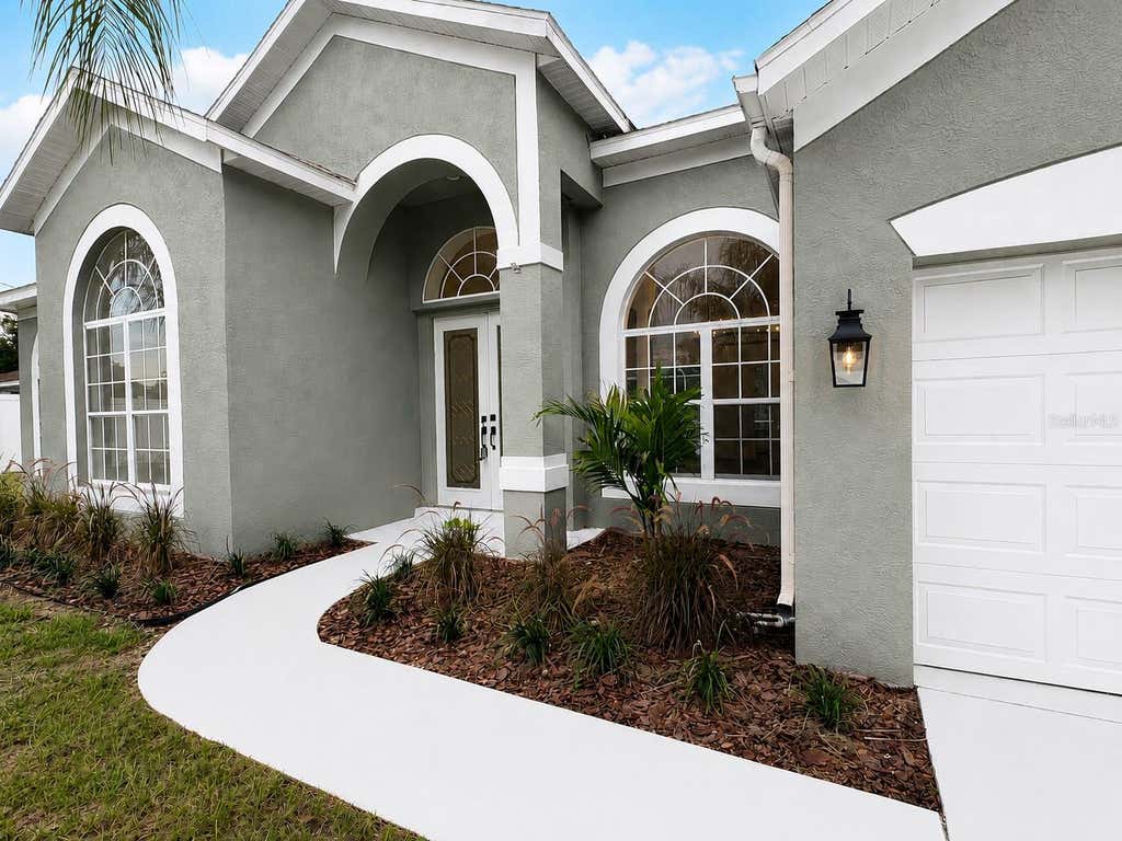 Photo of 2532 Bellwood Drive, Brandon, FL 33511 (MLS # W7888969)