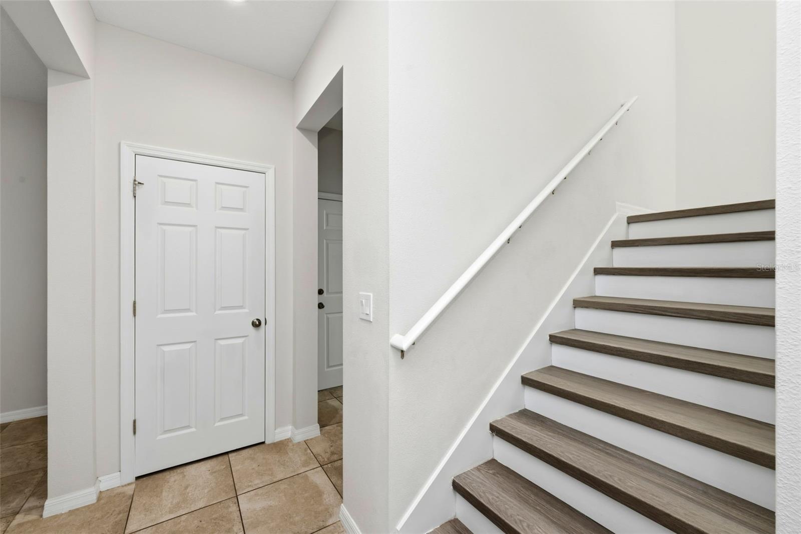 HAWKSMOOR-PH 1 - Residential Lease