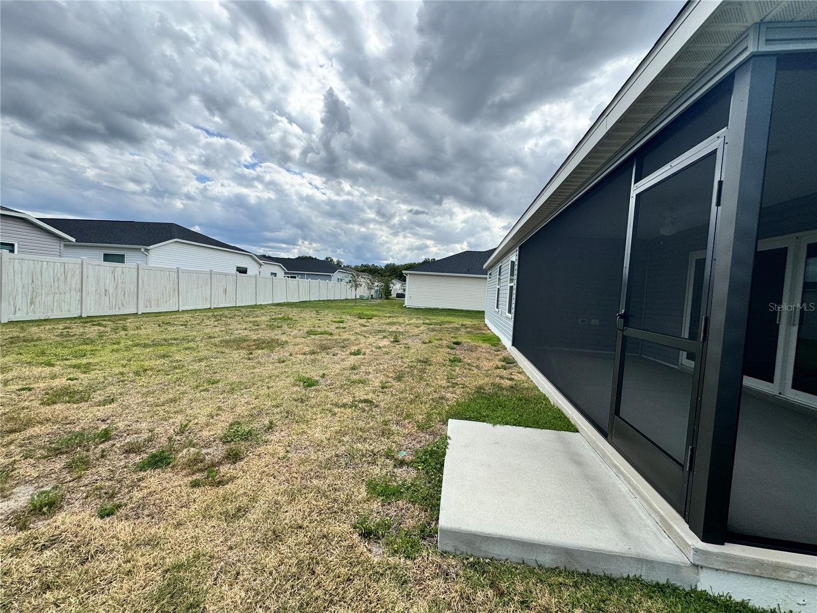 VILLAGES/WEST LK UN #74 - Residential Lease