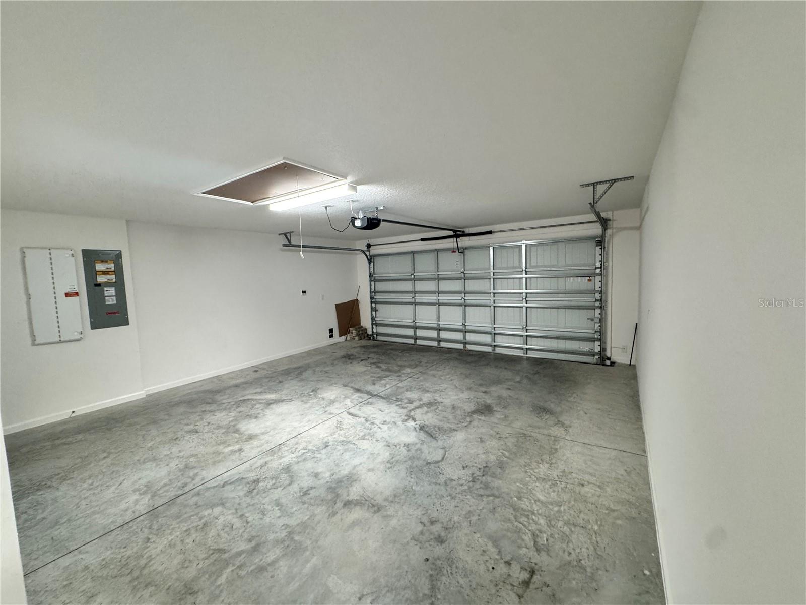 VILLAGES/WEST LK UN #74 - Residential Lease