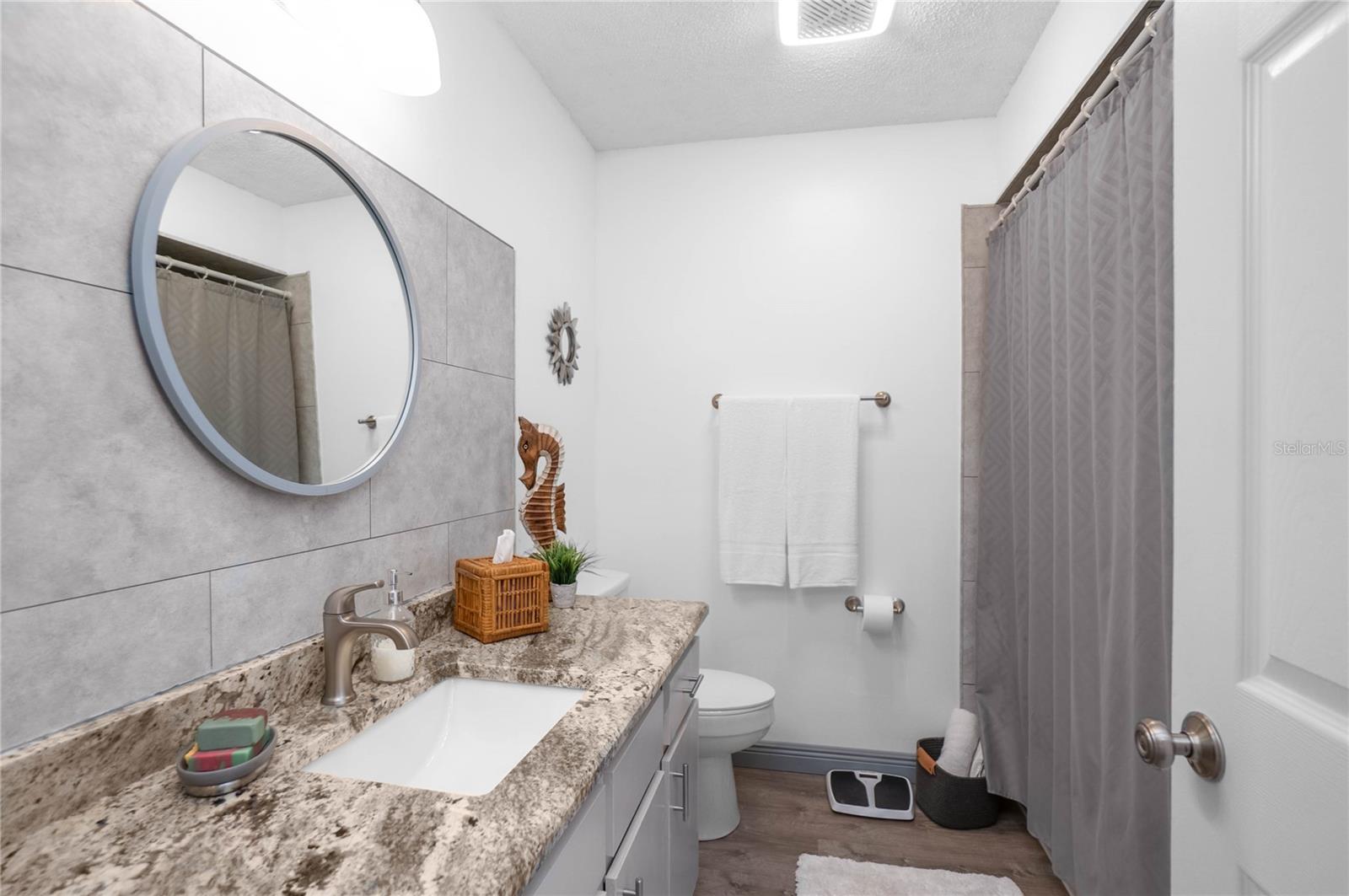 PRITCHARD ISLAND - Residential