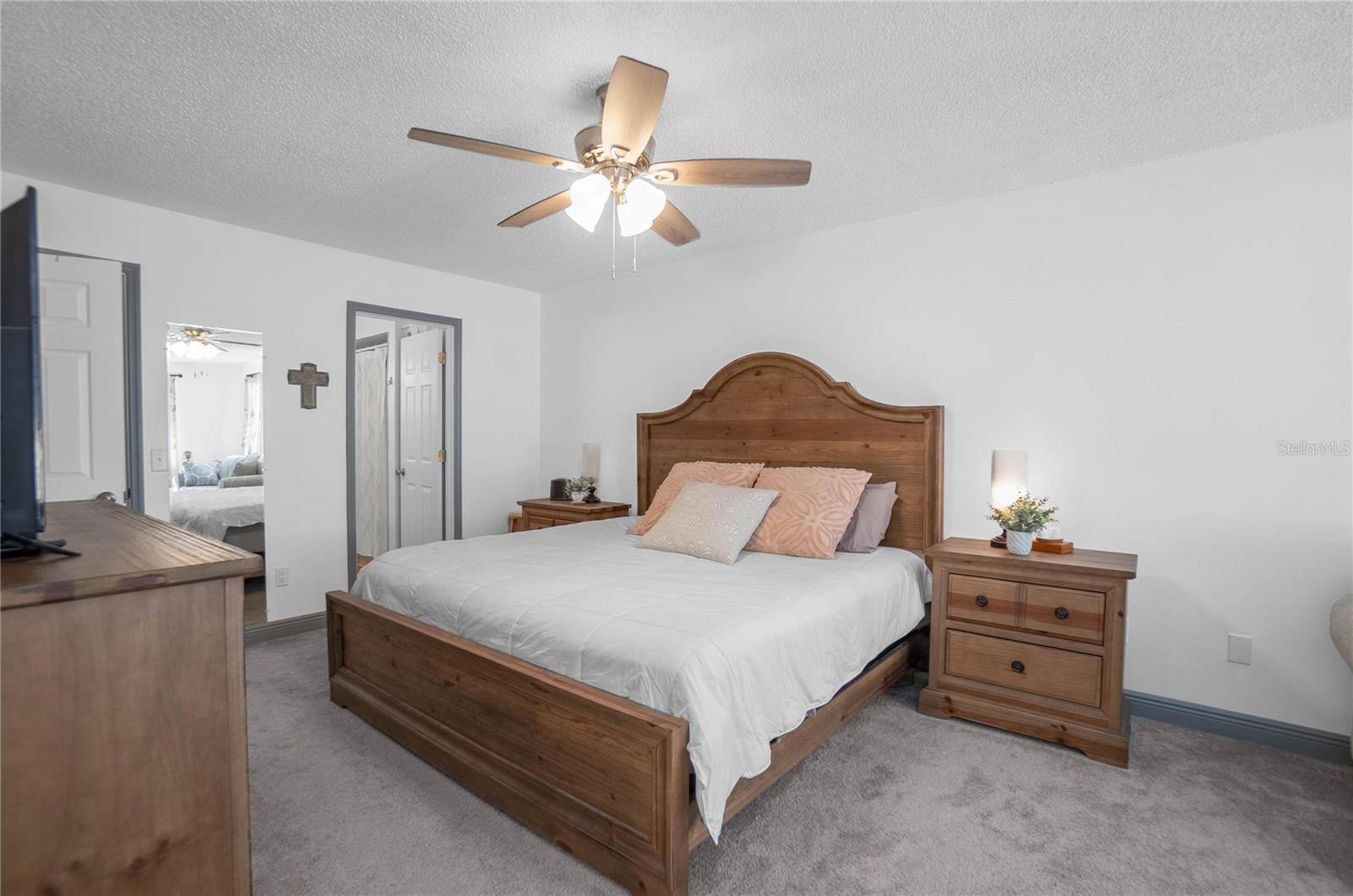 PRITCHARD ISLAND - Residential