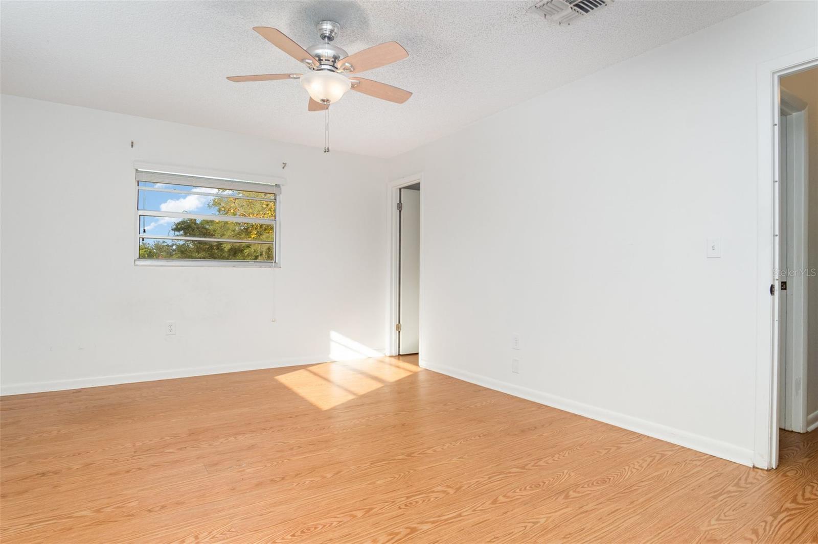 MI-LU ESTATES - Residential