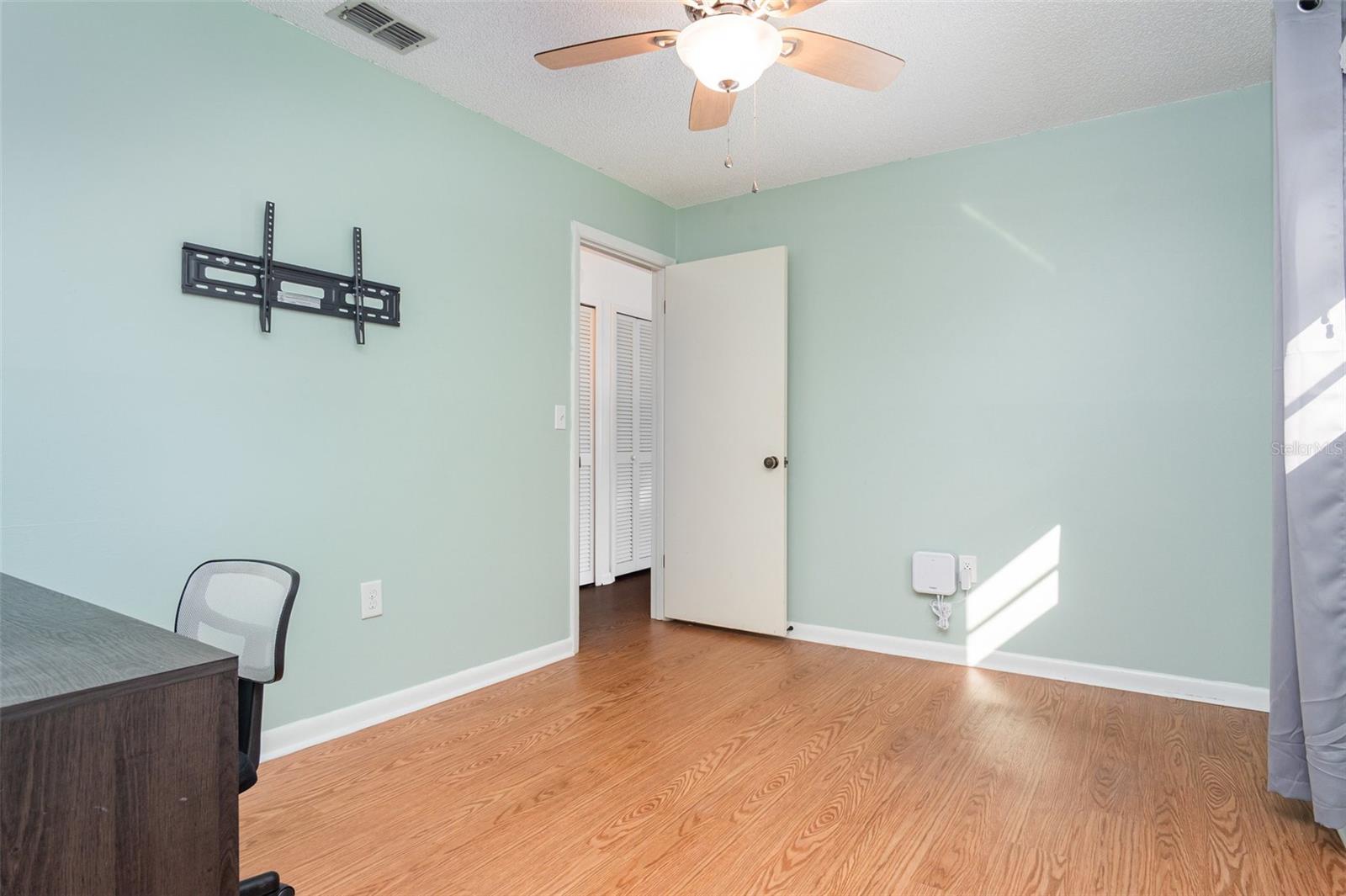 MI-LU ESTATES - Residential