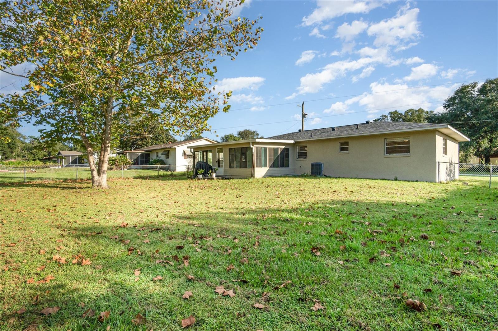 MI-LU ESTATES - Residential