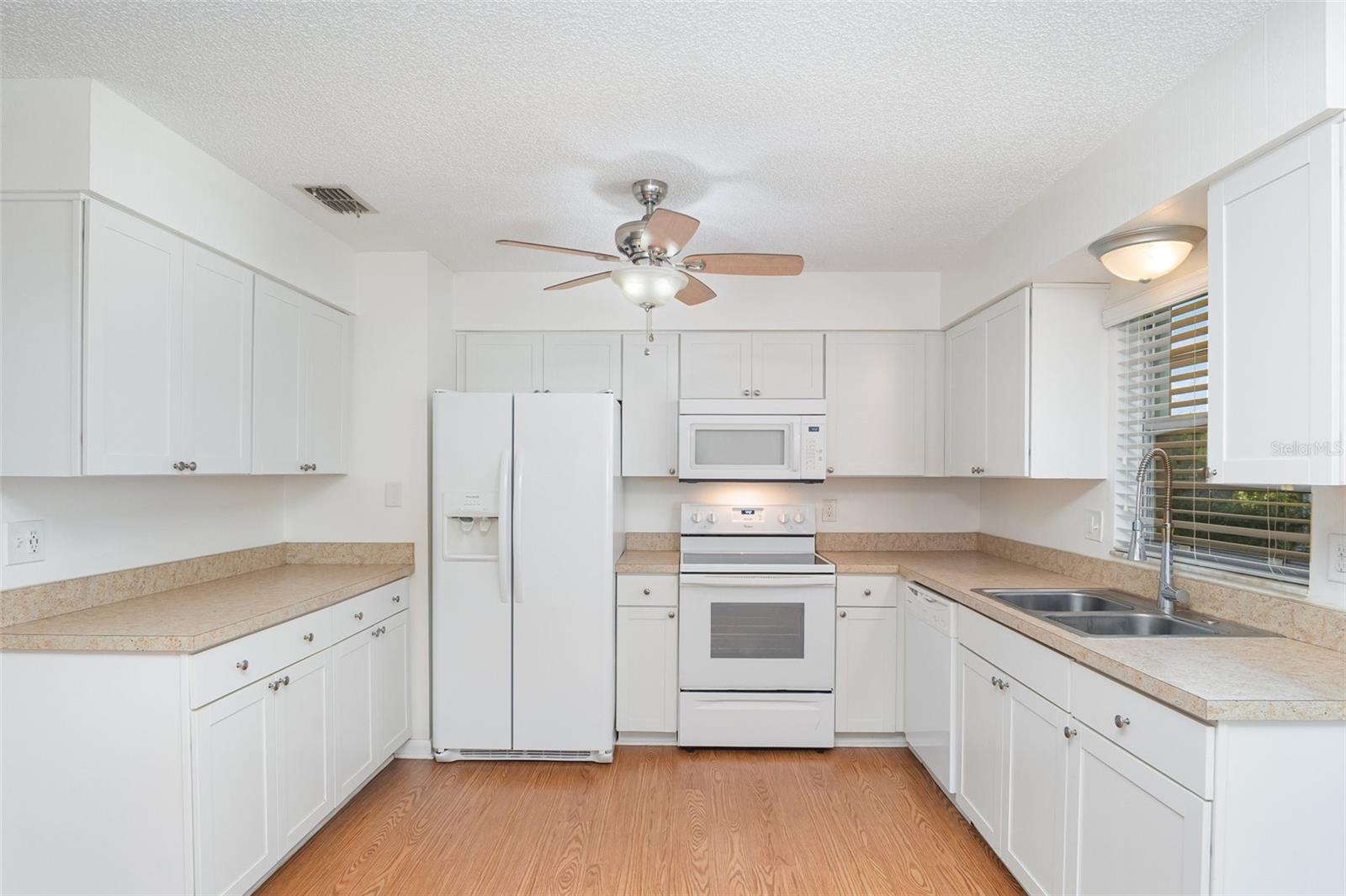 MI-LU ESTATES - Residential