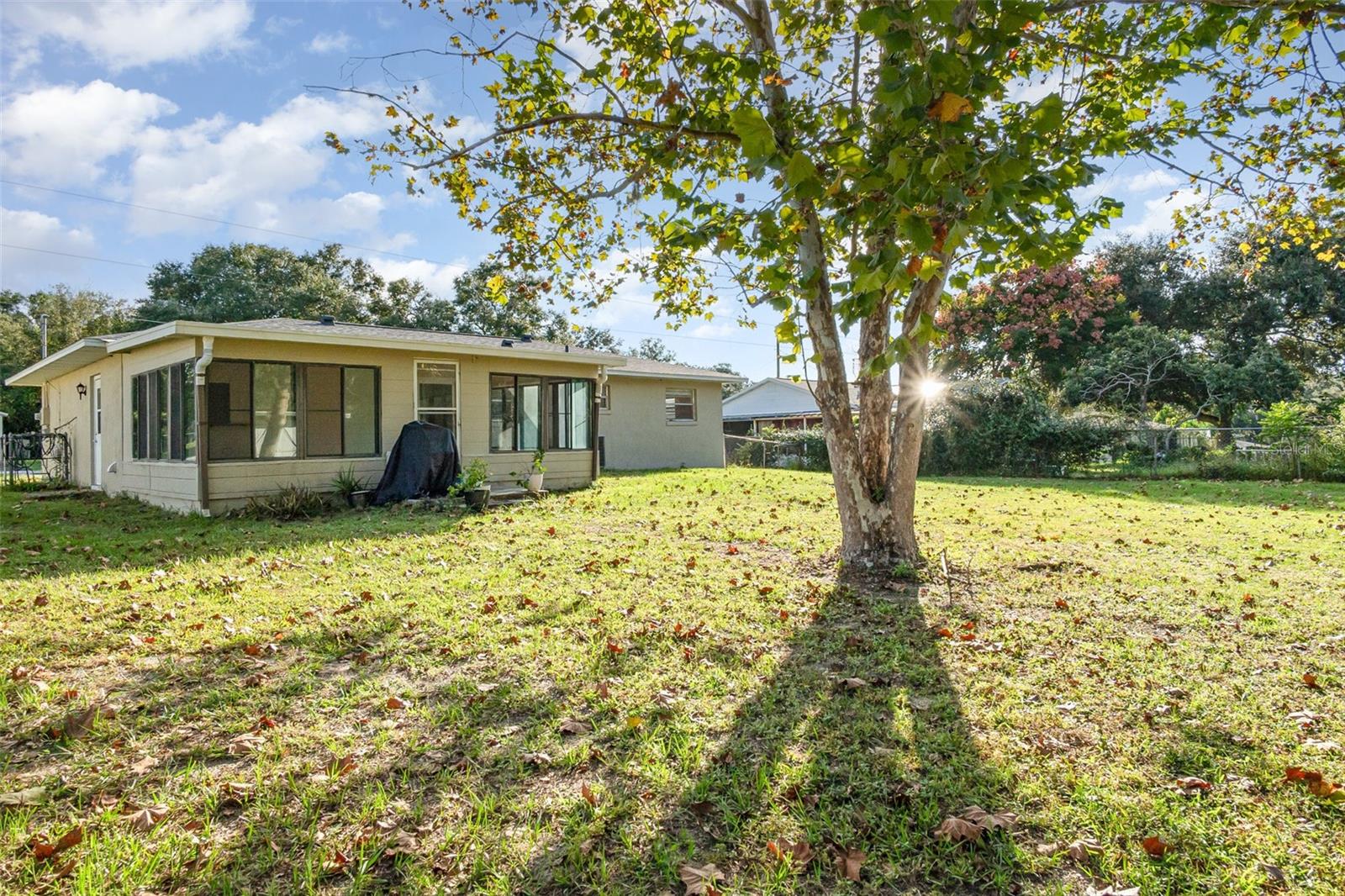 MI-LU ESTATES - Residential