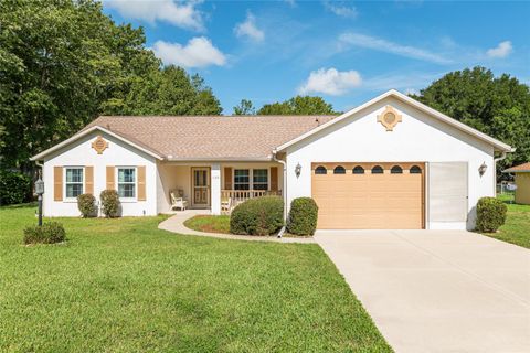 Photo of 11123 SW 53rd Circle, Ocala, FL 34476 (MLS # GC533409) Photo of 11123 SW 53rd Circle, Ocala, FL 34476 (MLS # GC533409)