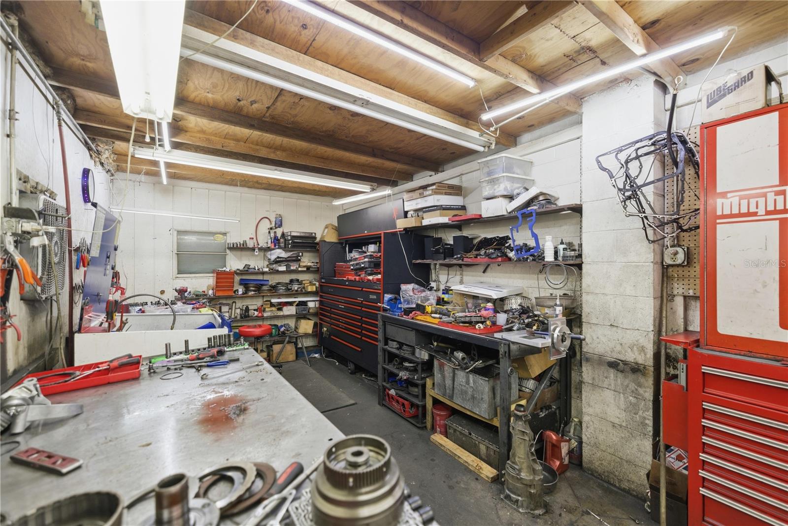 MUSSEAU - Commercial Sale