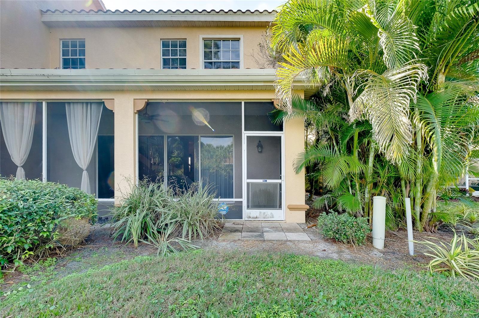 PALMER SQUARE EAST - Residential