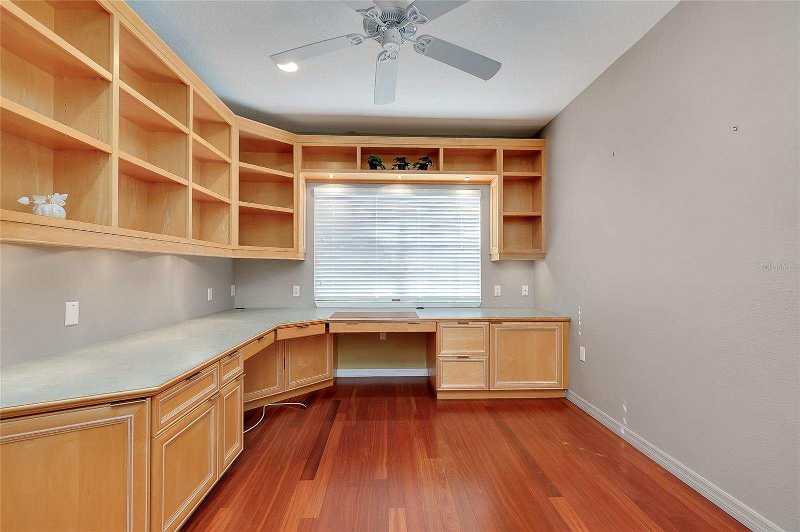 PALMER SQUARE EAST - Residential