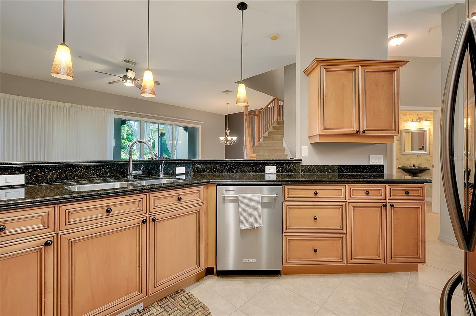 PALMER SQUARE EAST - Residential