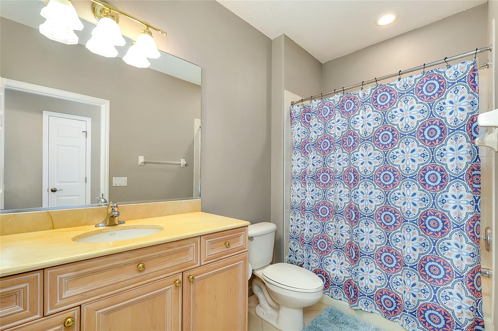 PALMER SQUARE EAST - Residential