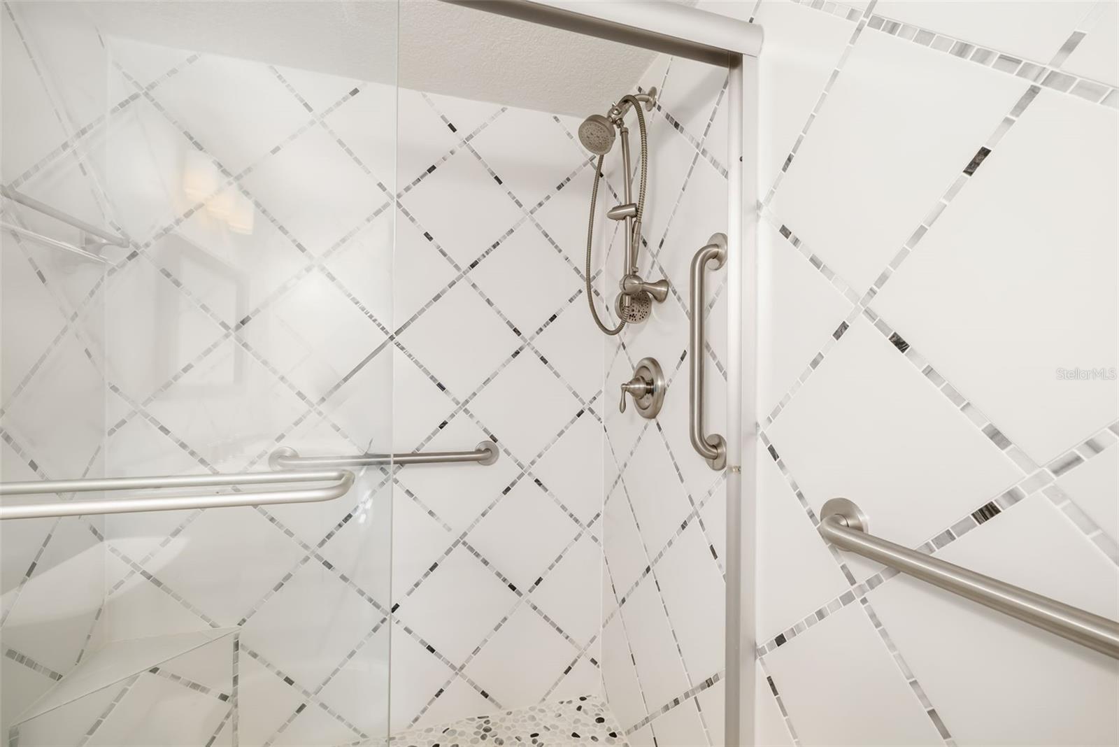 EL CONQUISTADOR VILLAGE 1 SEC 3A - Residential