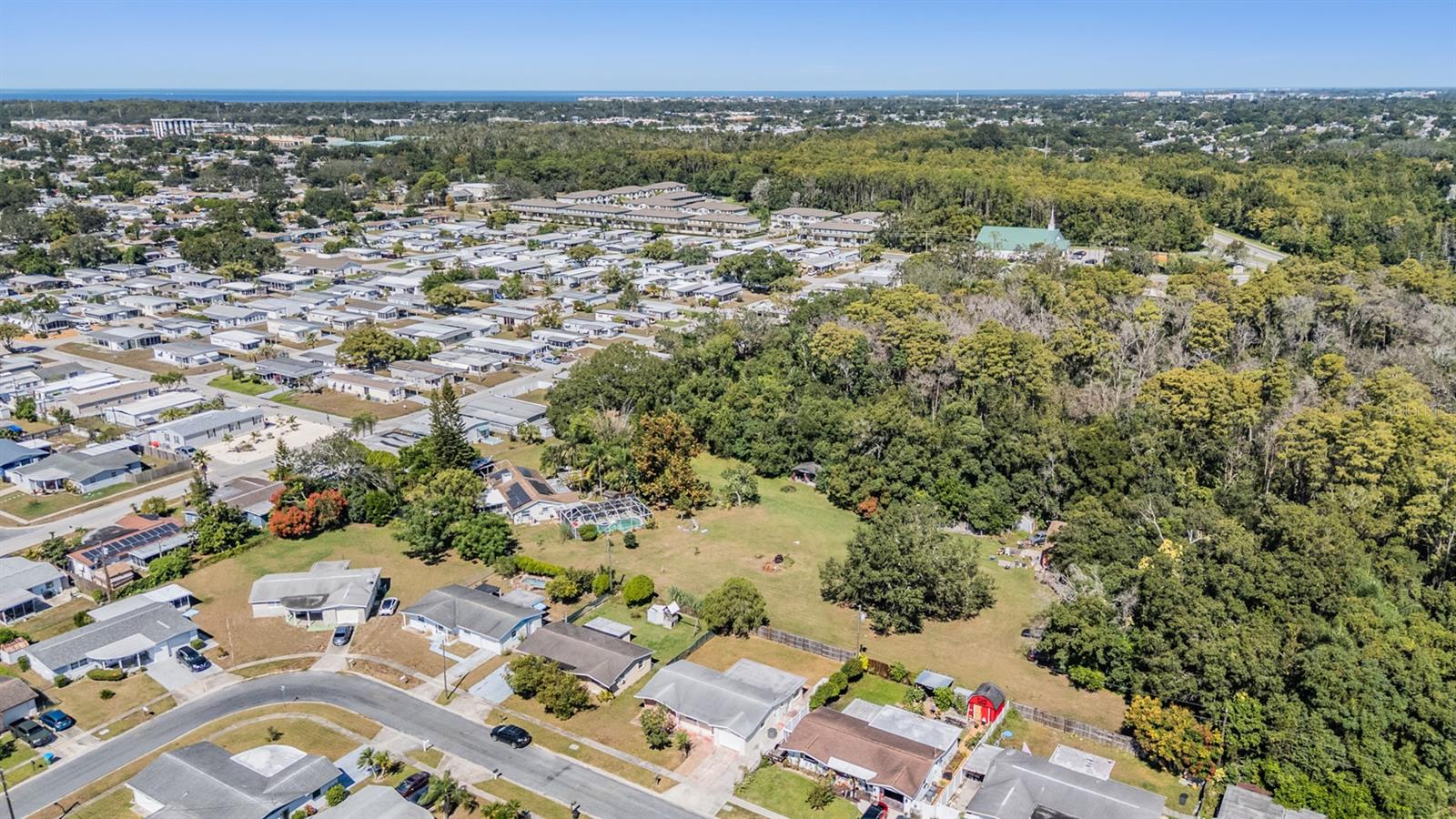 HOLIDAY GARDENS - Residential