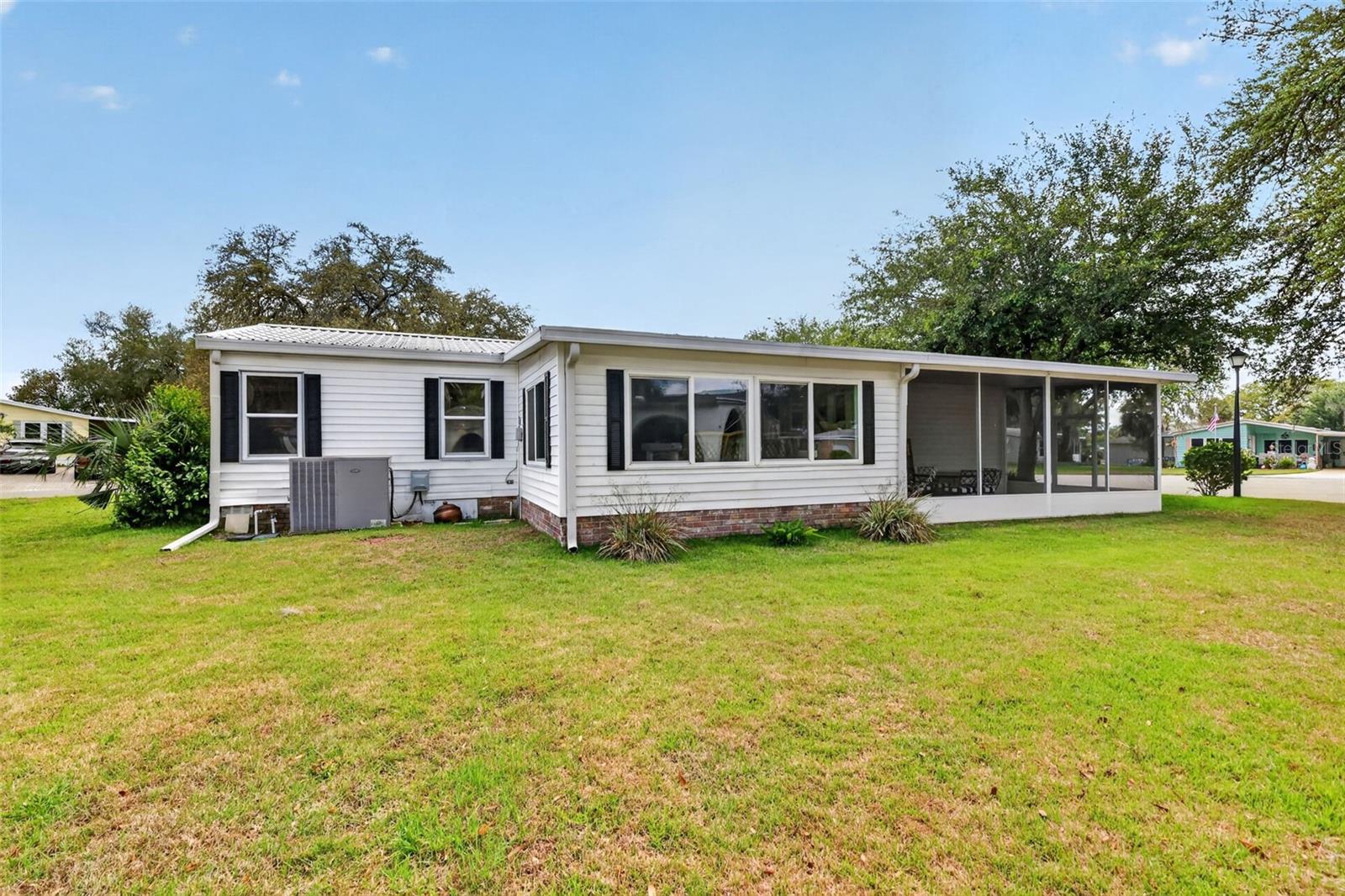 LADY LAKE ORANGE BLOSSOM GARDENS UNIT 05 - Residential