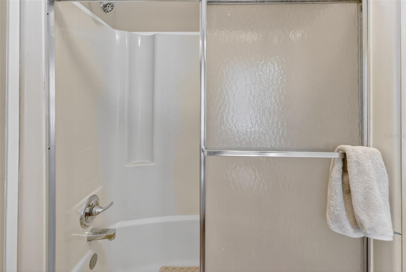 LADY LAKE ORANGE BLOSSOM GARDENS UNIT 05 - Residential