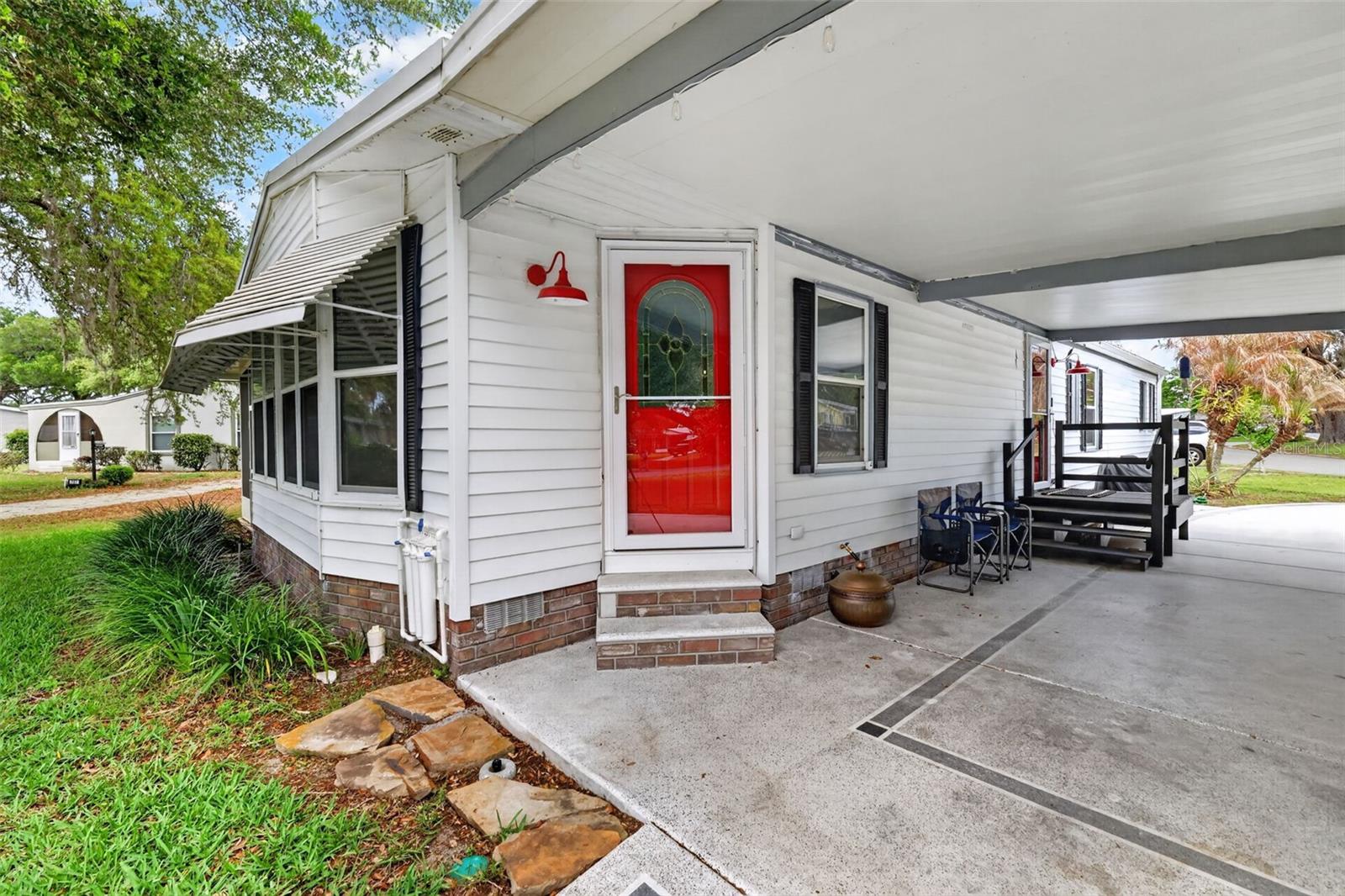 LADY LAKE ORANGE BLOSSOM GARDENS UNIT 05 - Residential