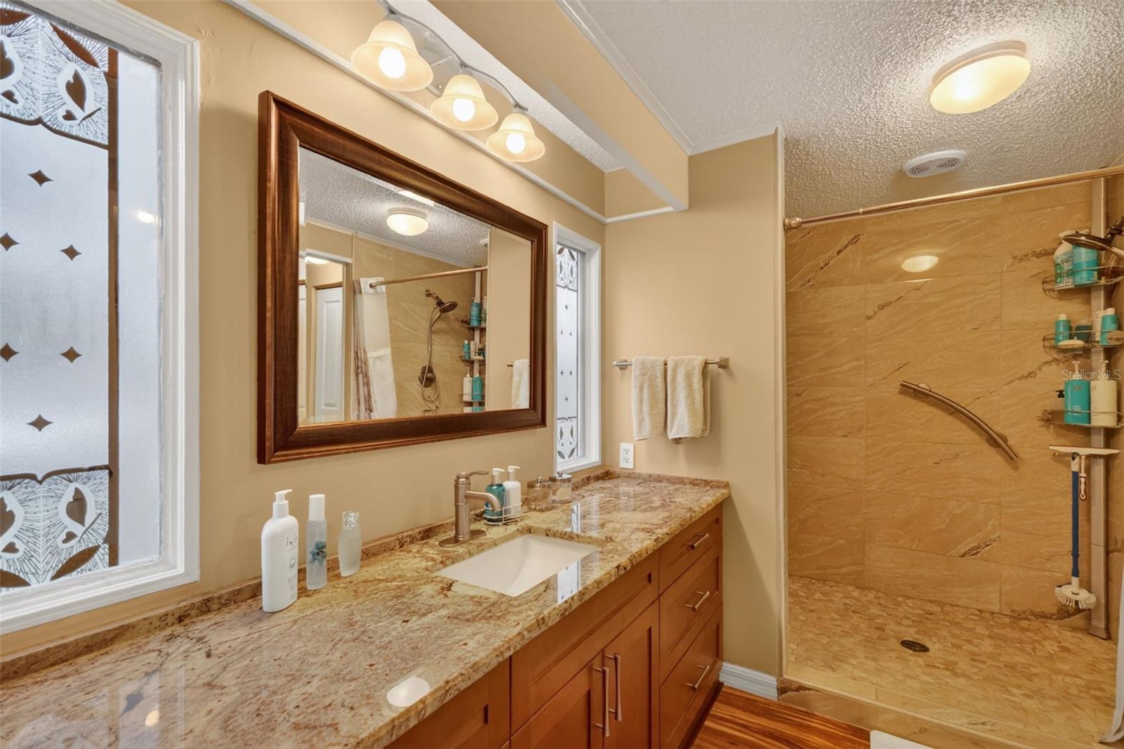 LADY LAKE ORANGE BLOSSOM GARDENS UNIT 05 - Residential