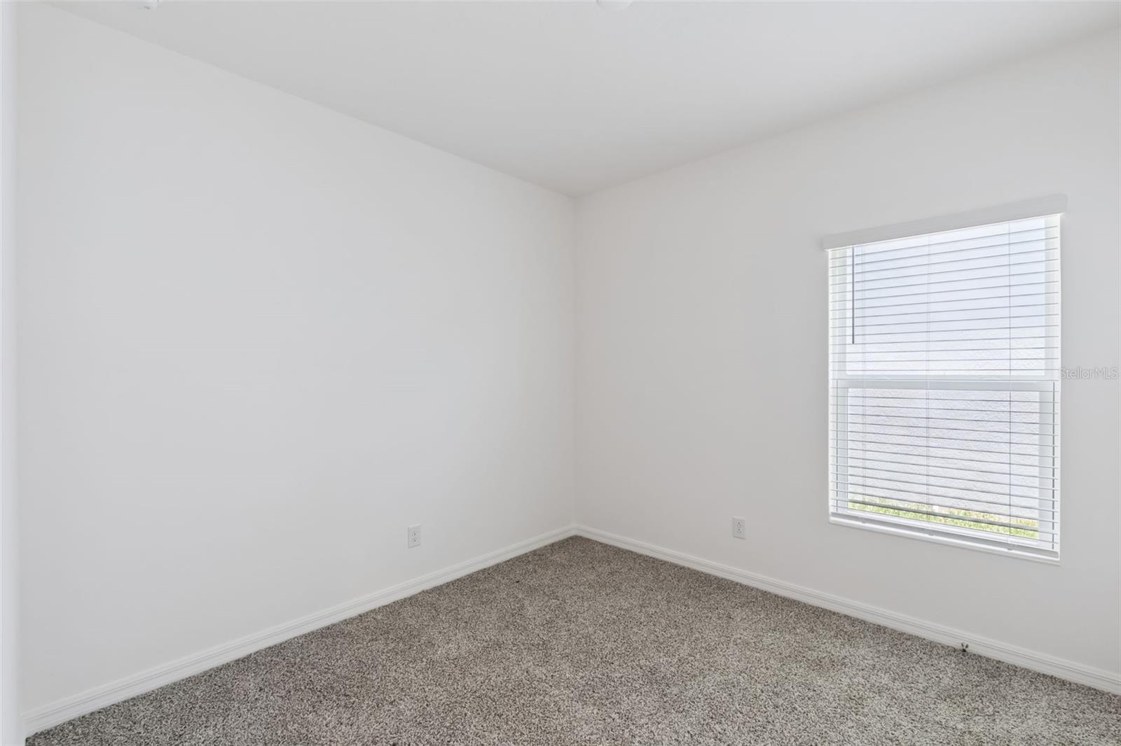 TRINITY LAKES - Residential