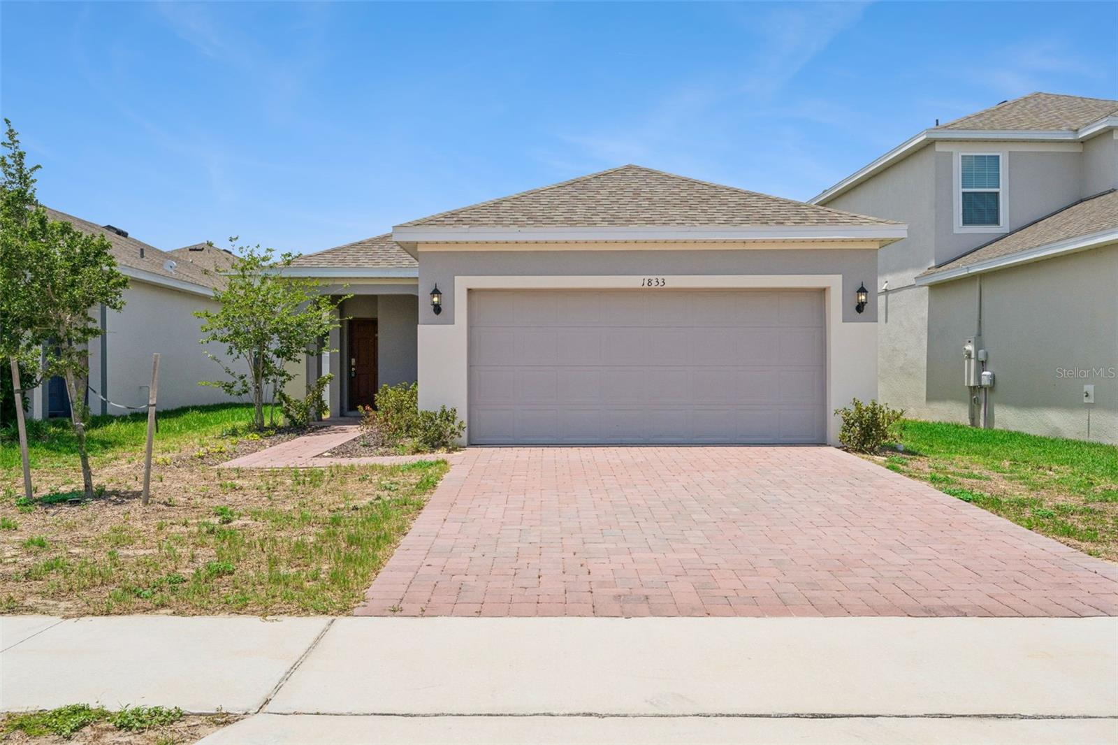 TRINITY LAKES - Residential