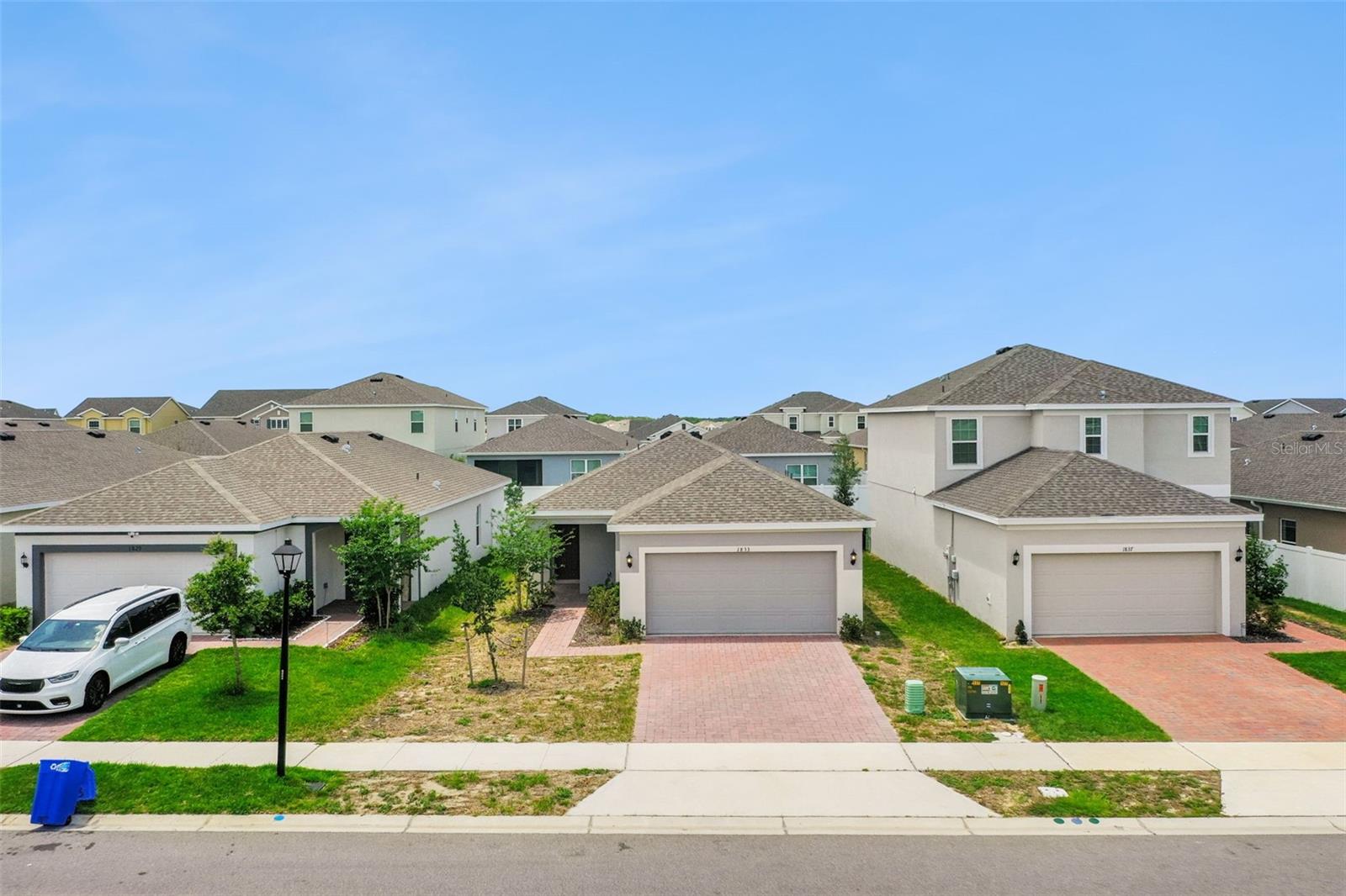 TRINITY LAKES - Residential