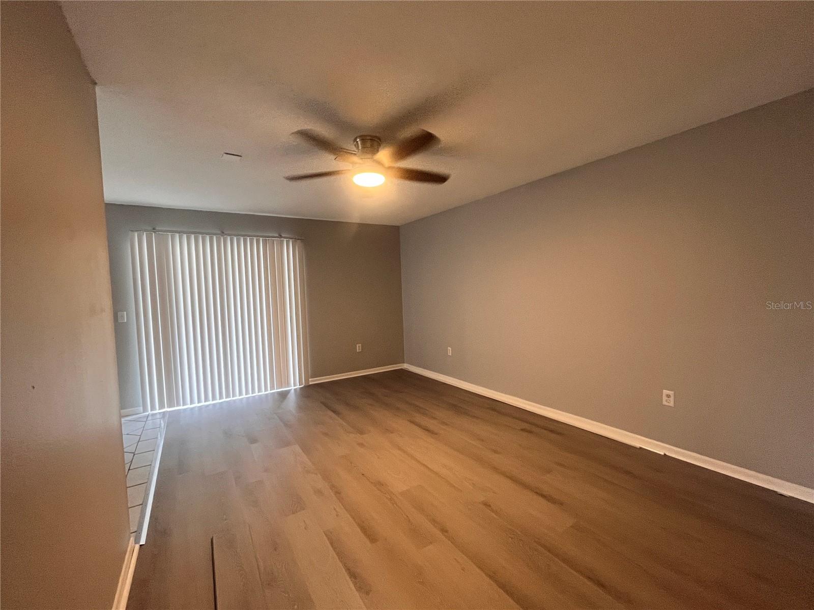 HILLS LAKE ELBERT - Residential Lease