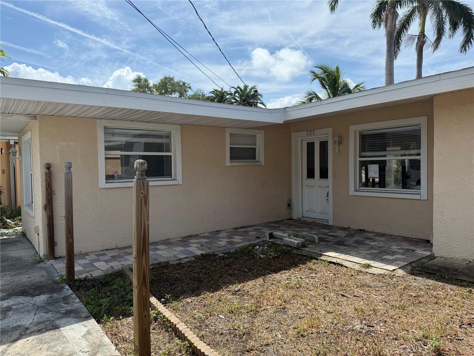 325 E MADEIRA AVENUE