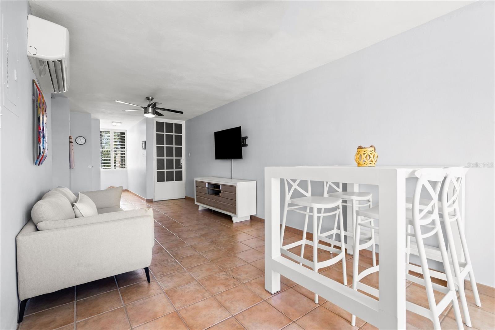 CASA DEL MAR II - Residential