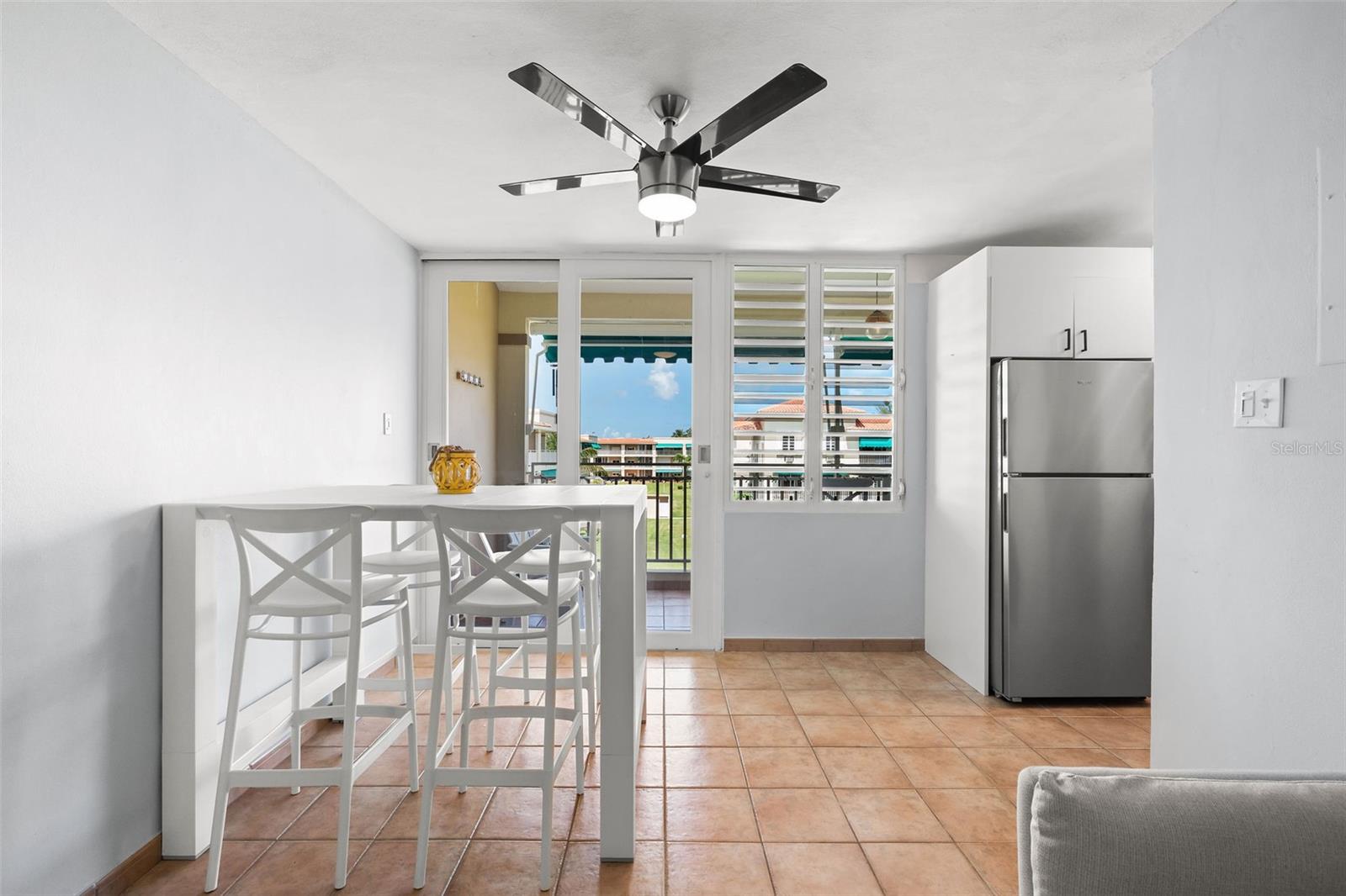 Casa Del Mar II BARRIO MAMEYES 1806