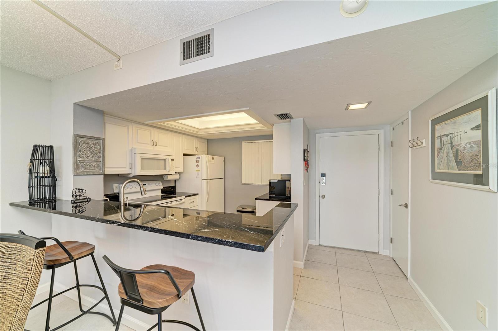 SIESTA HARBOR I - Residential