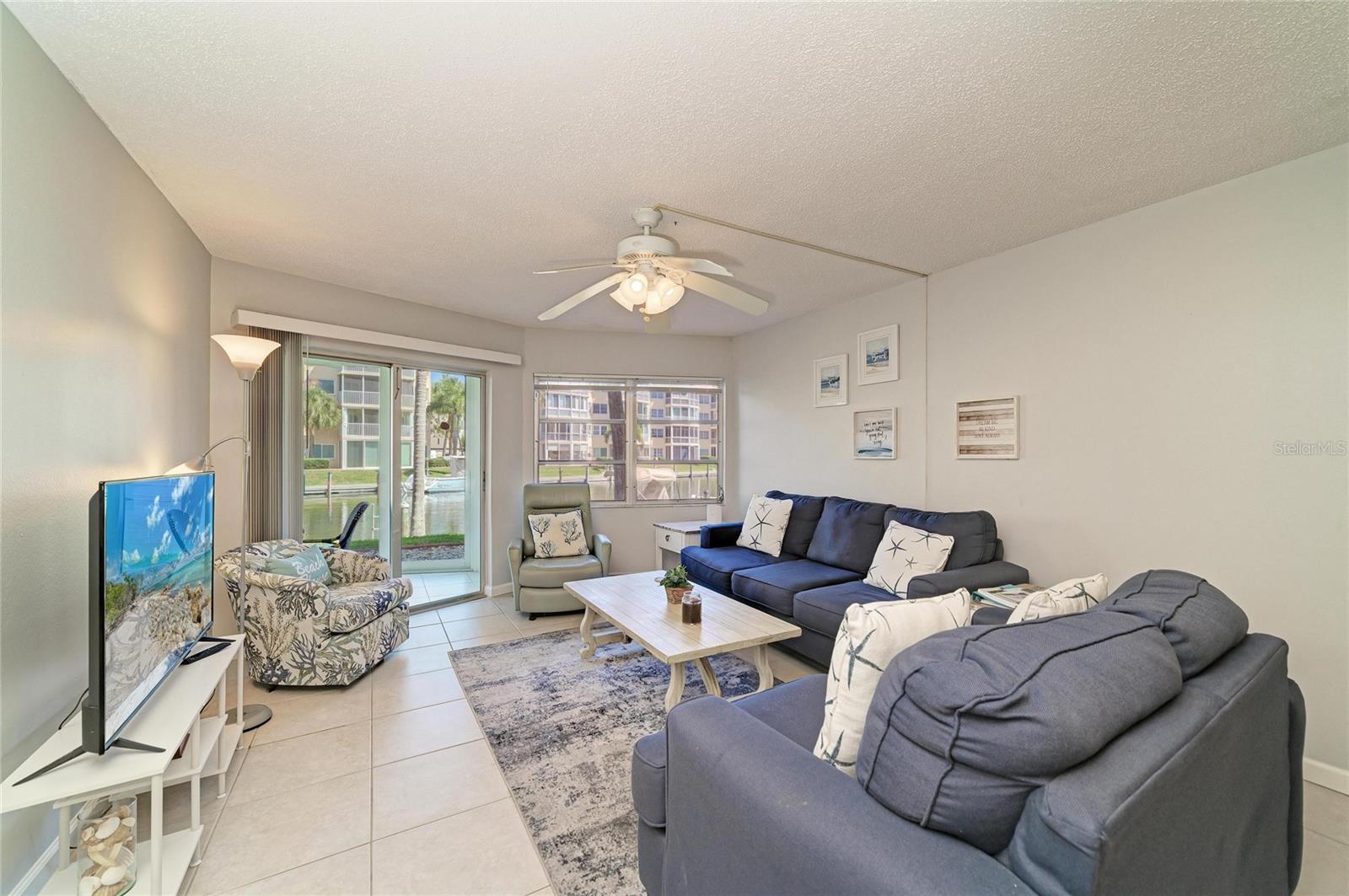 SIESTA HARBOR I - Residential