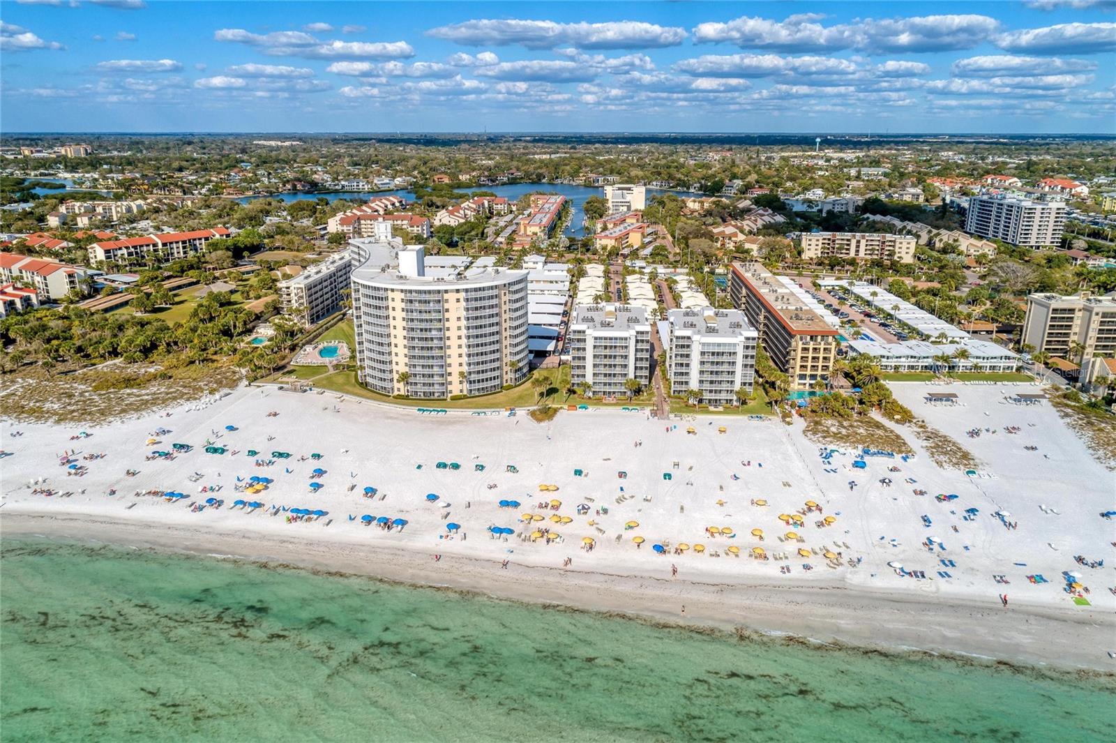 SIESTA HARBOR I - Residential