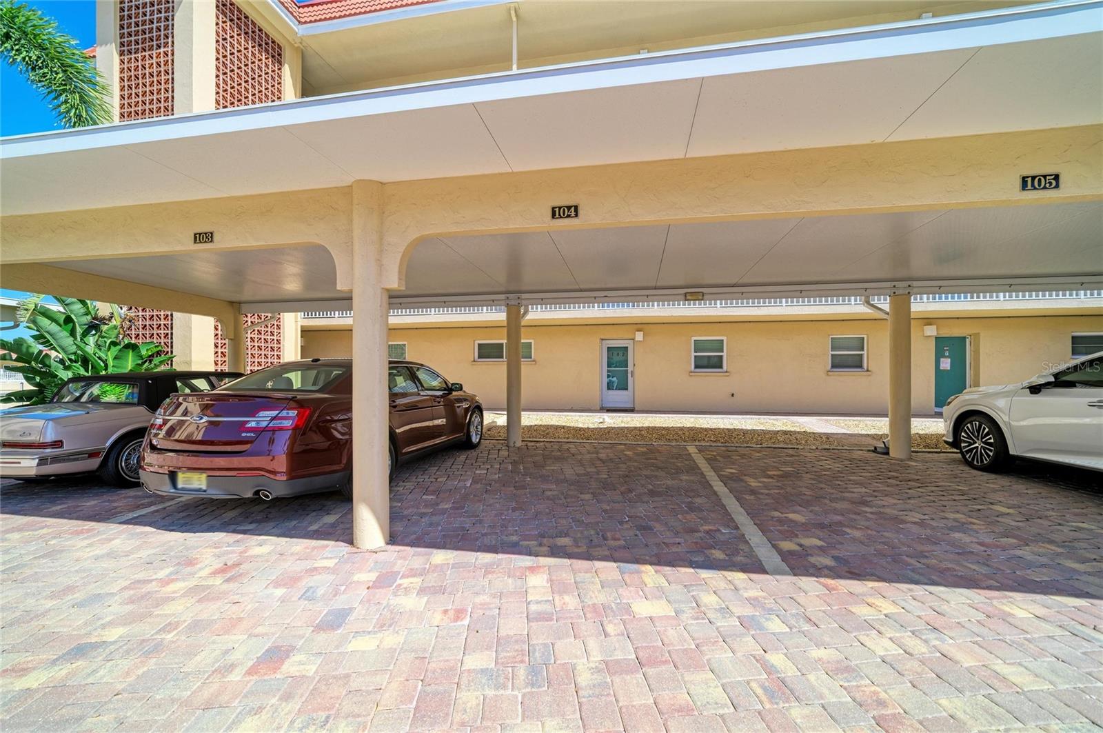 SIESTA HARBOR I - Residential
