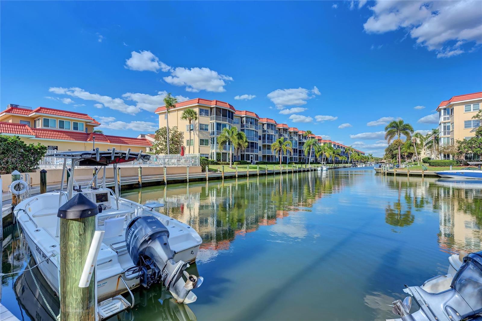 SIESTA HARBOR I - Residential