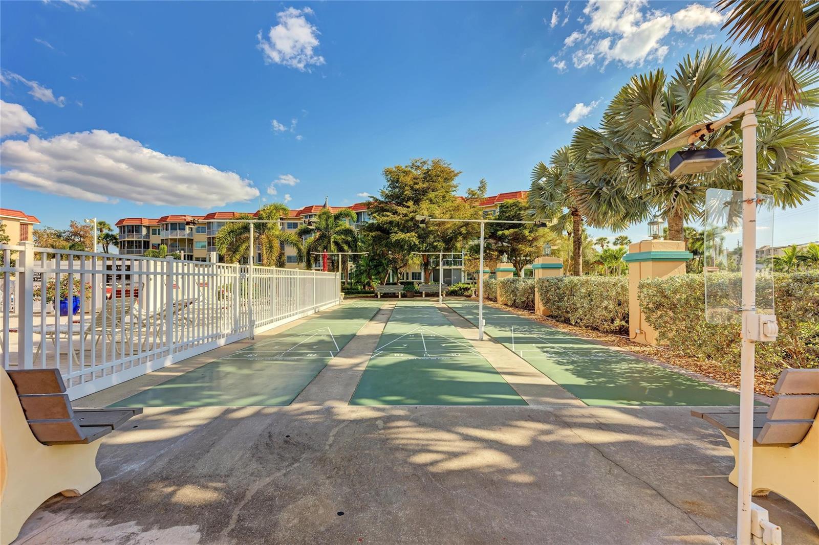 SIESTA HARBOR I - Residential