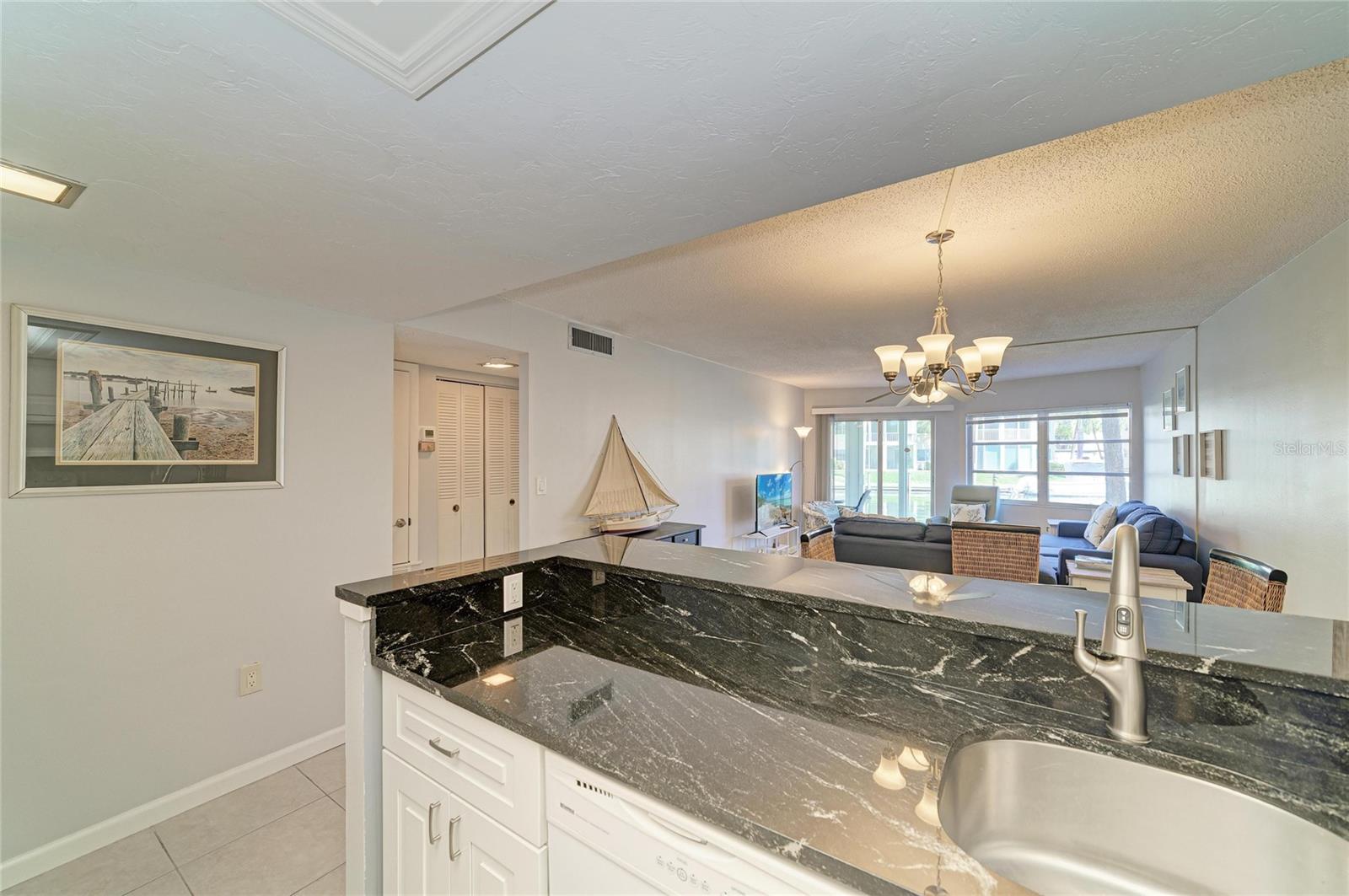 SIESTA HARBOR I - Residential