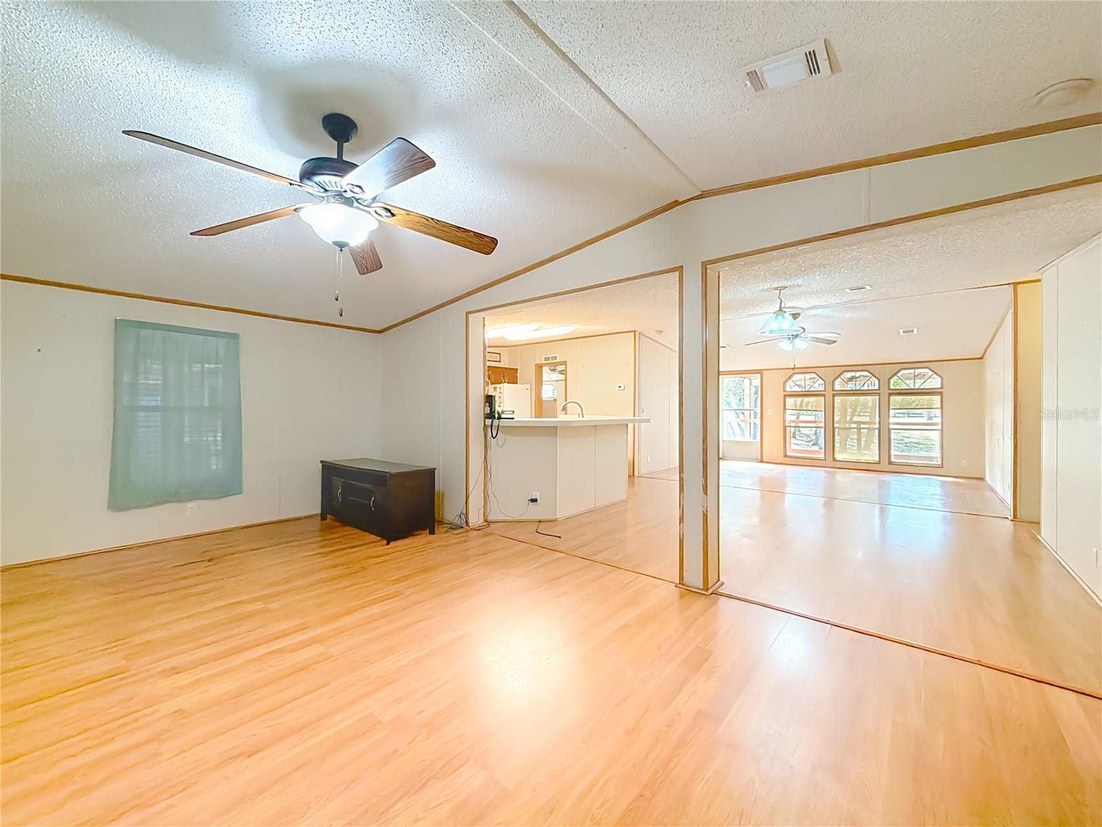 FLORIDA HIGHLANDS - Residential