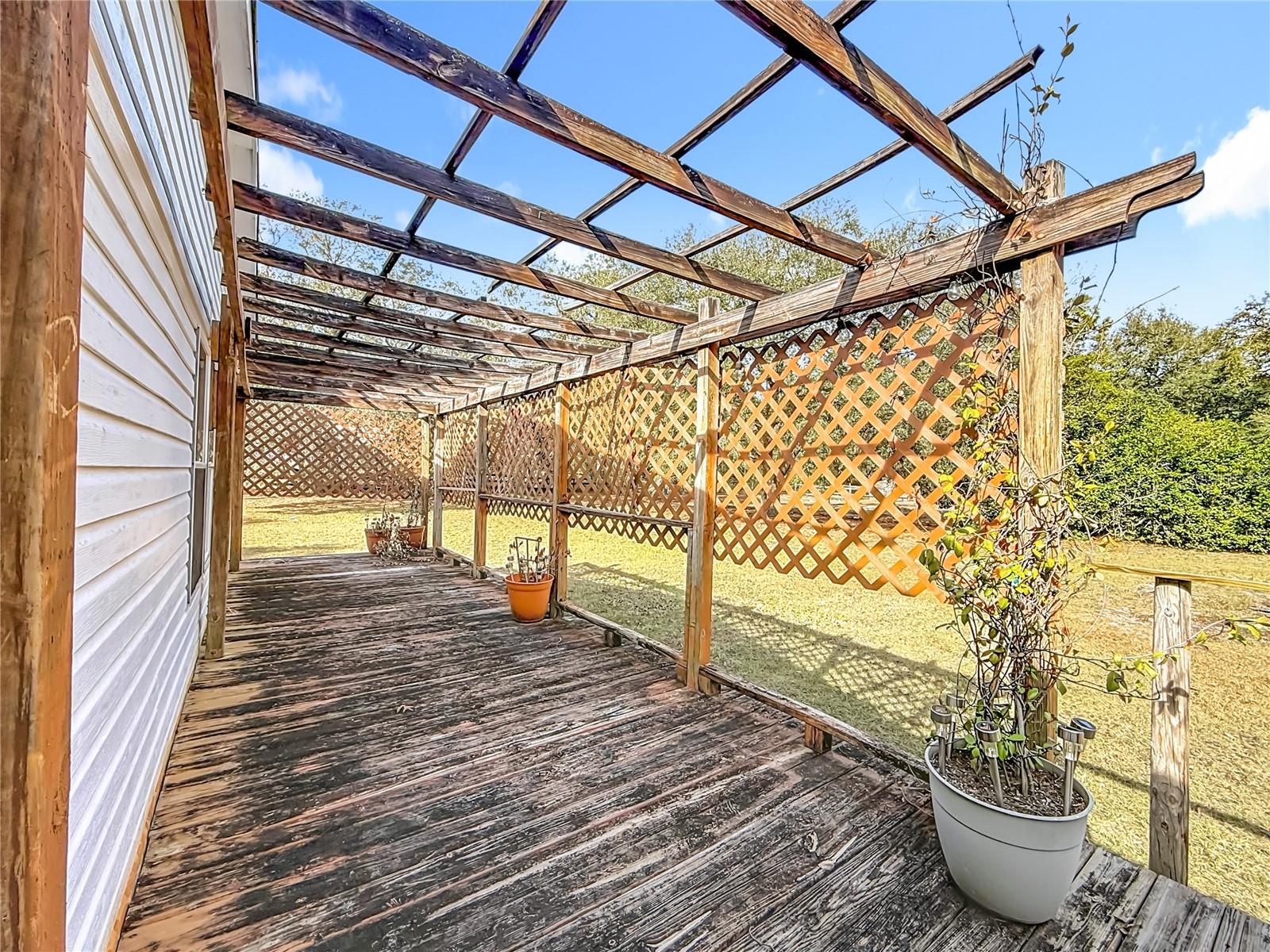 FLORIDA HIGHLANDS - Residential